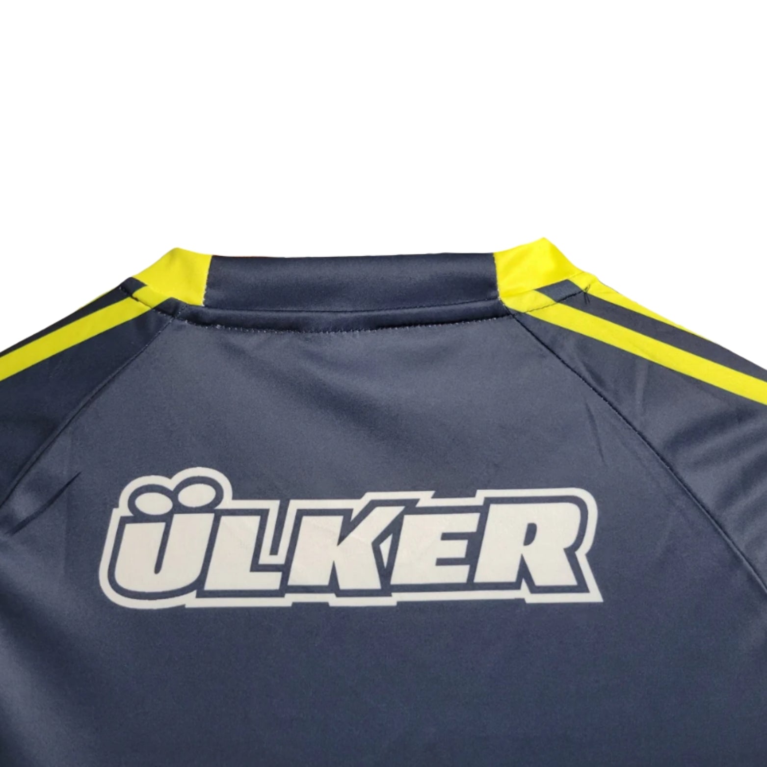 Fenerbahce Domicile 13/14 - Détail