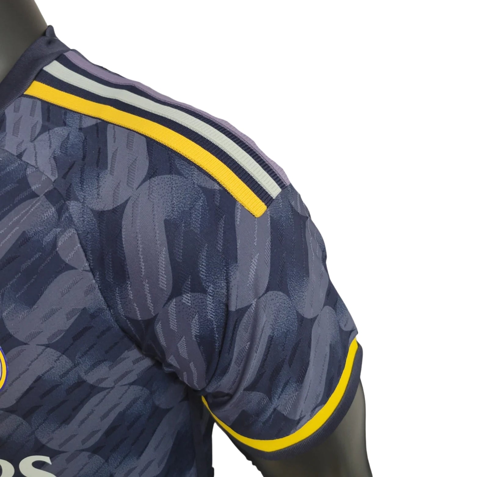 Real Madrid Extérieur 23/24 - Détail