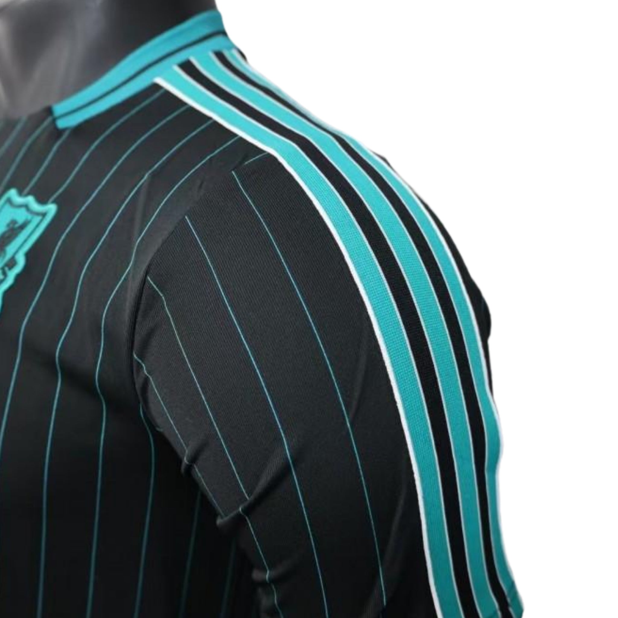 Liverpool Édition Spéciale 25/26 - Vue rapprochée