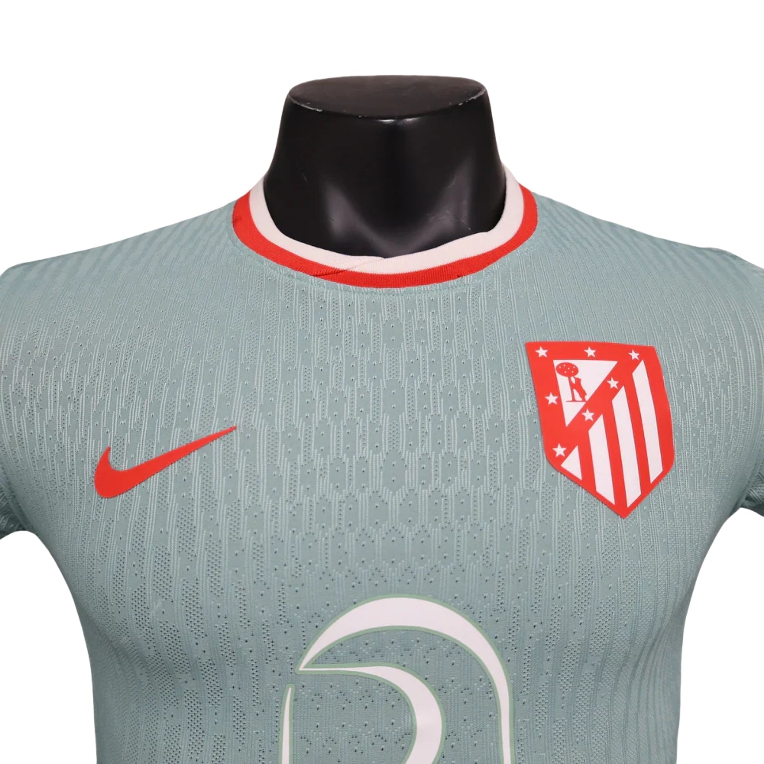 Atlético de Madrid Extérieur 24/25 - Vue rapprochée