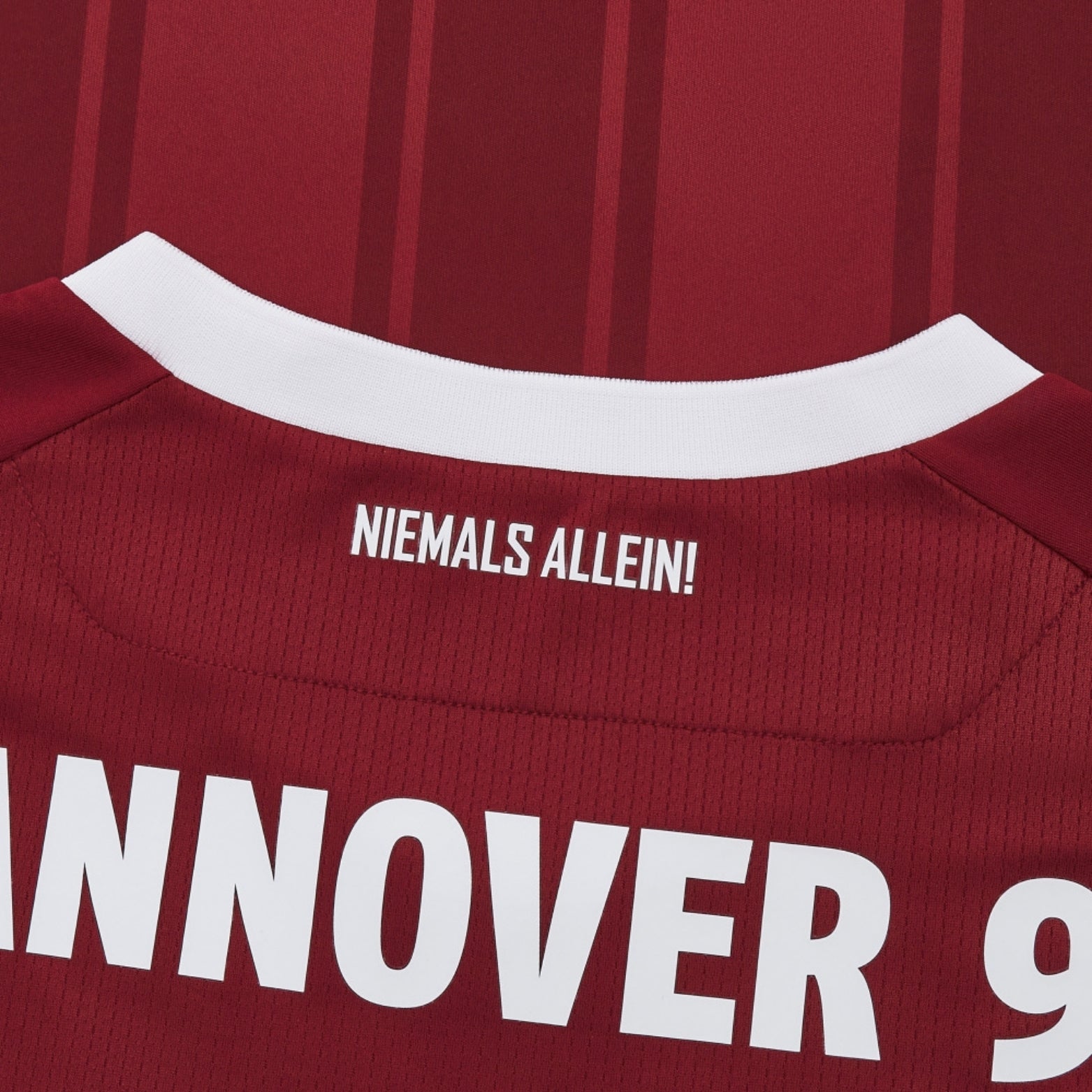 Hannover 96 Édition Speciale 24/25 - Vue rapprochée