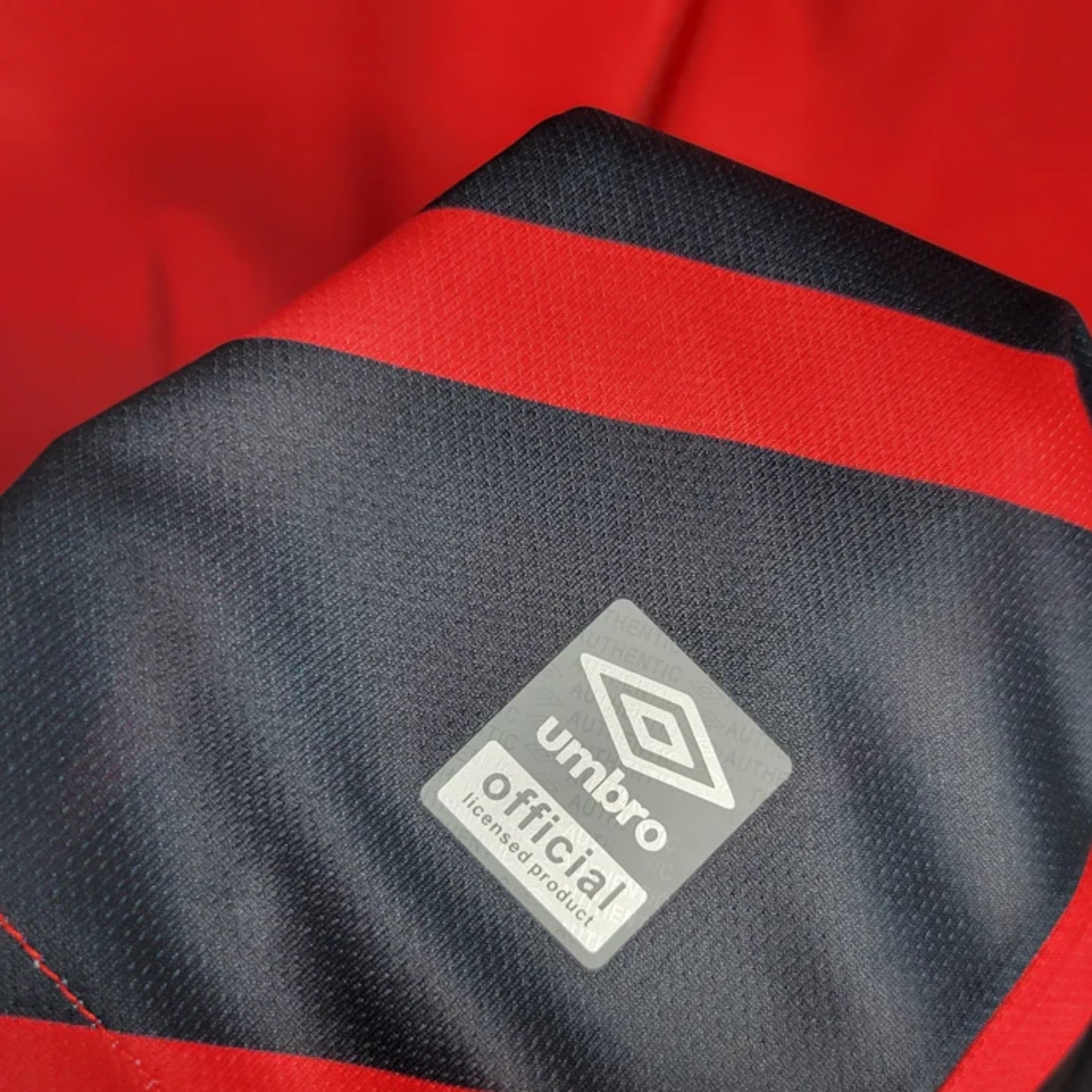 Athletico Paranaense Domicile 23/24 - Manches Longues - Détail