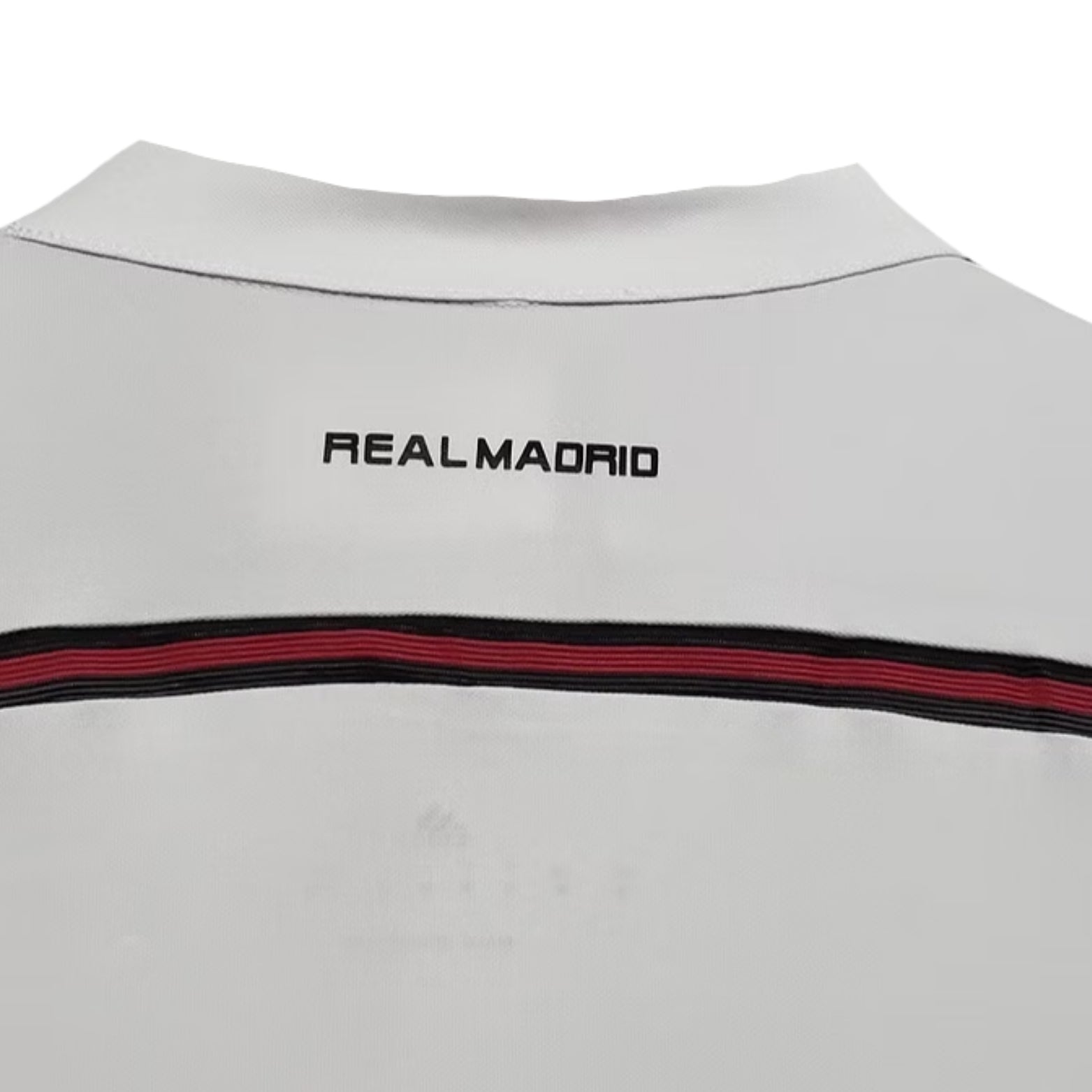 Real Madrid Domicile 14/15 - Manches Longues - Détail