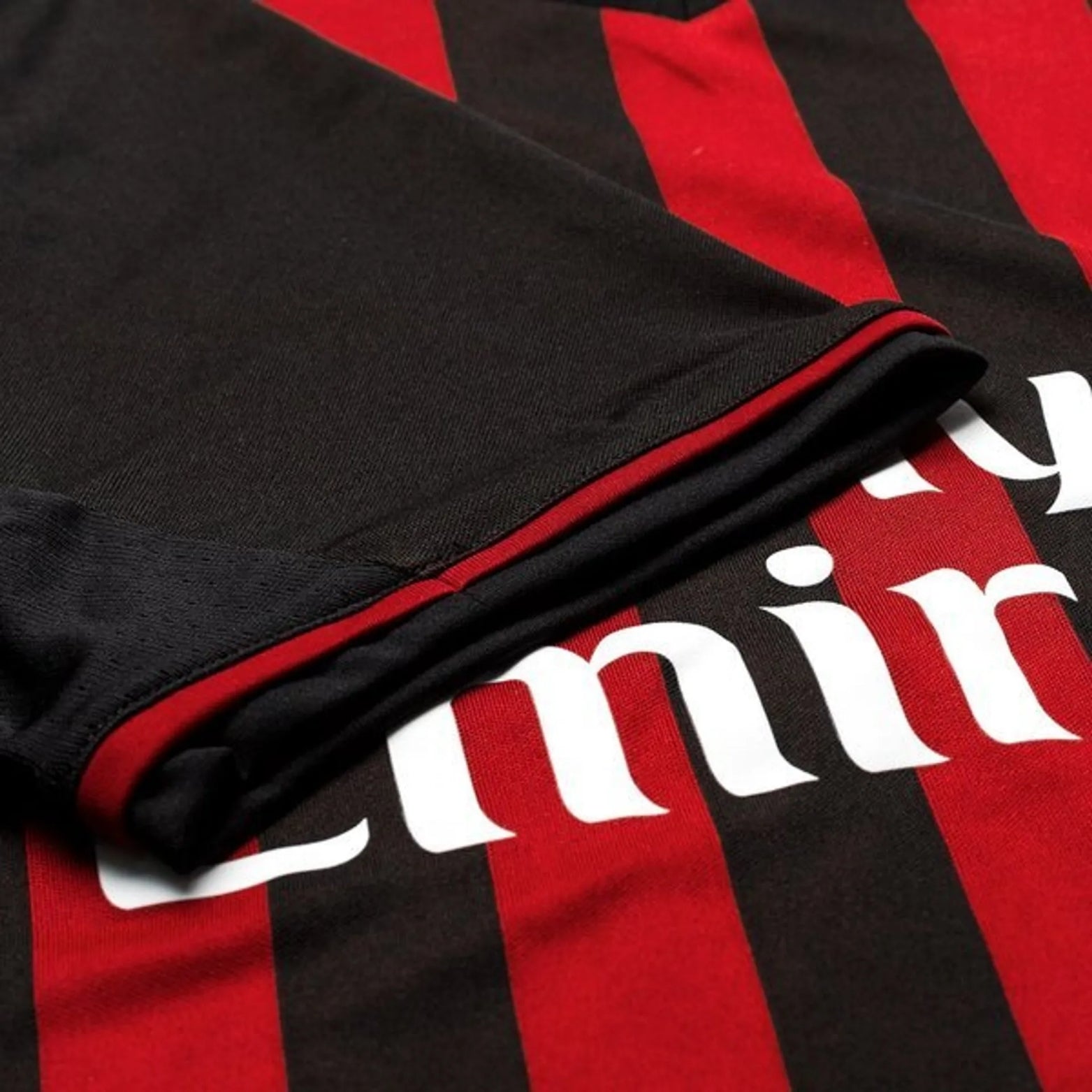 AC Milan Domicile 16/17 - Vue rapprochée