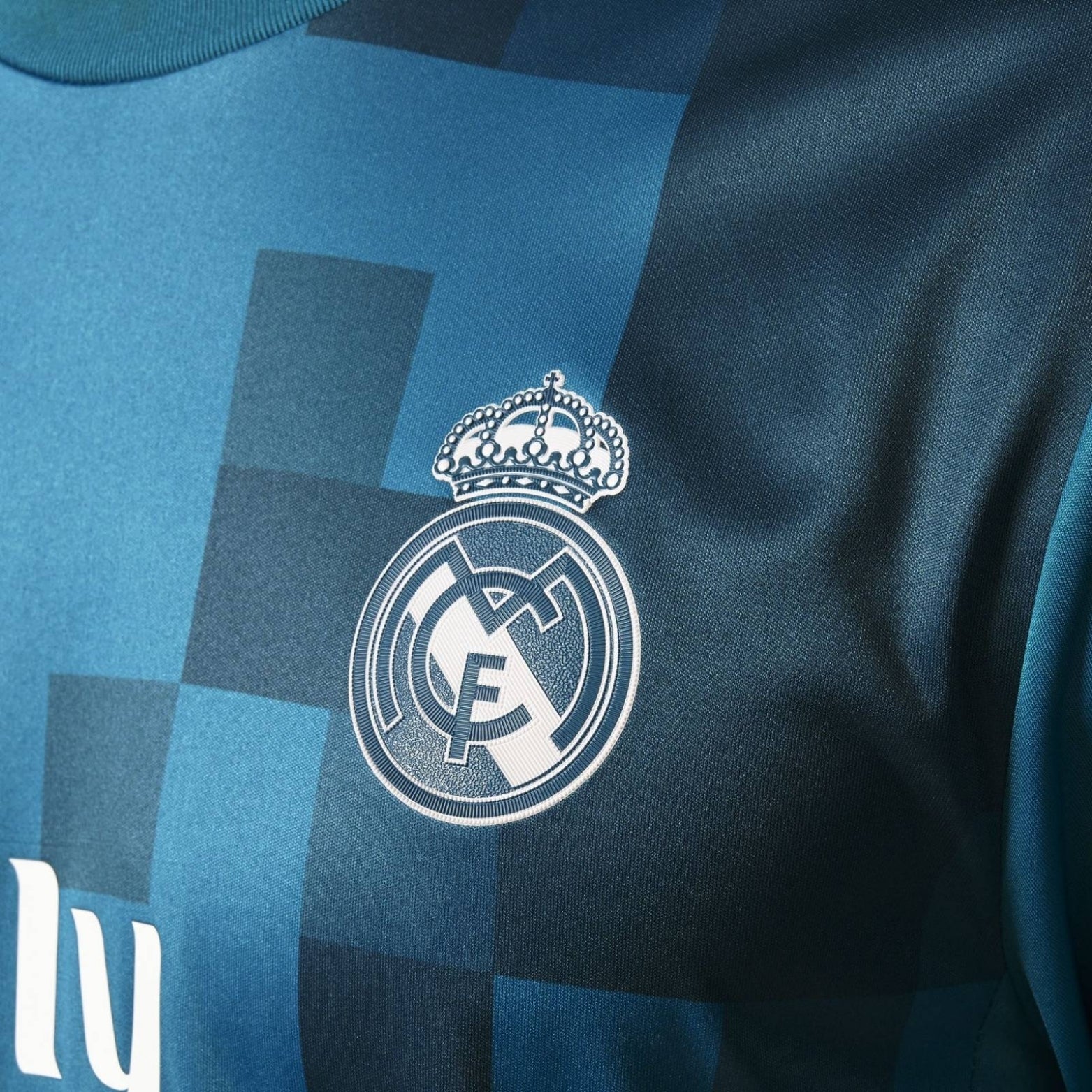Real Madrid Troisième 17/18 - Vue rapprochée