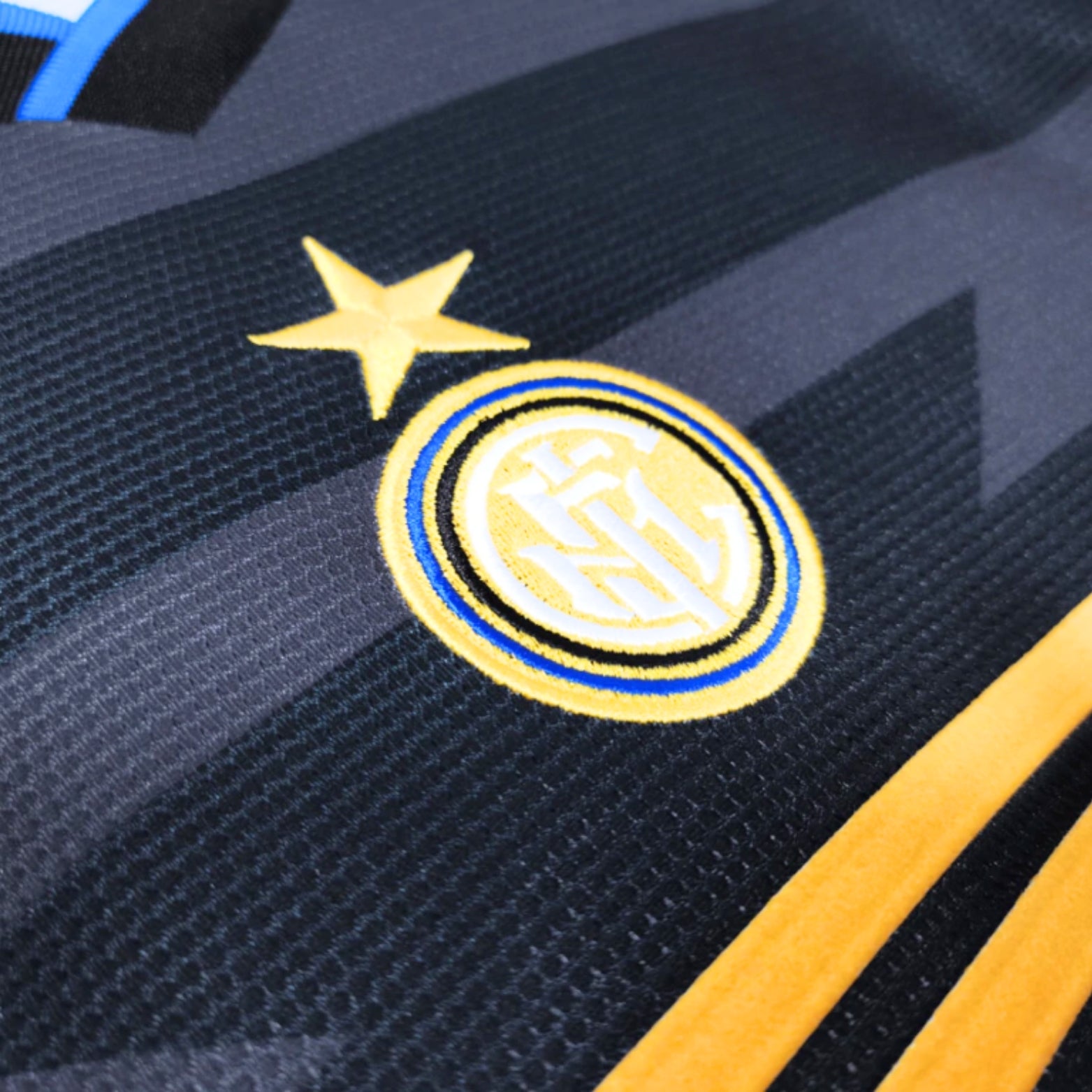 Inter Milan Troisième 97/98 - Vue rapprochée