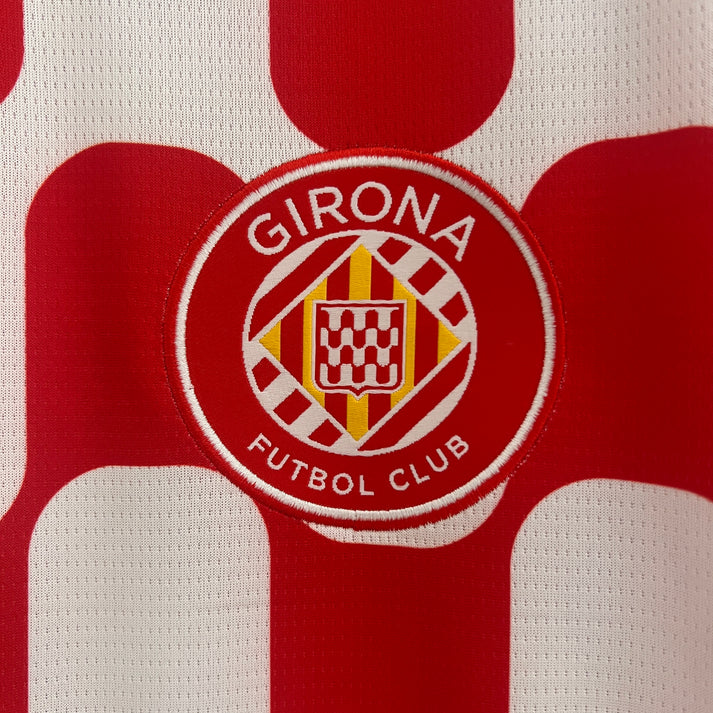 Girona Domicile 24/25 - Vue rapprochée