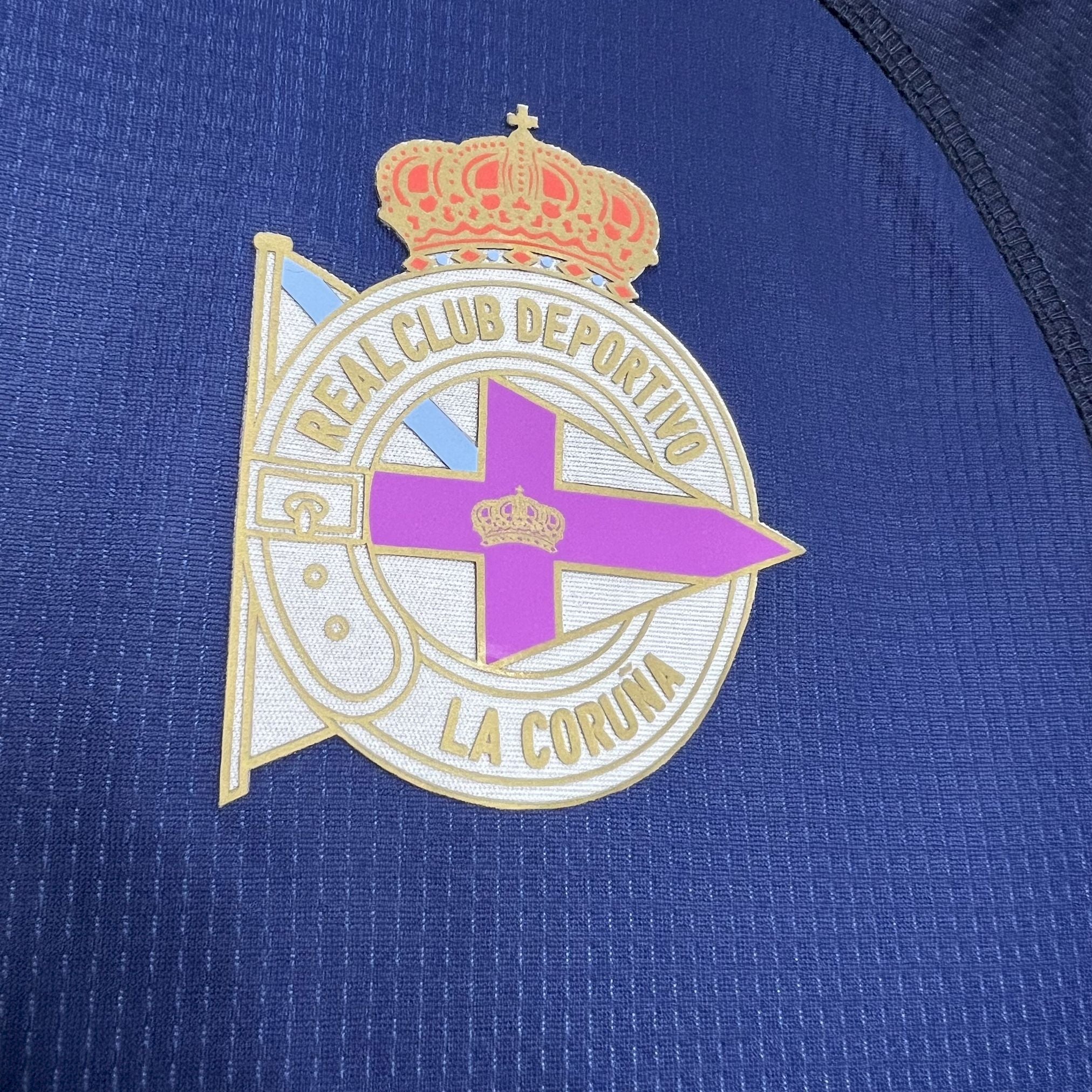 Deportivo de La Coruña Extérieur 24/25 - Détail