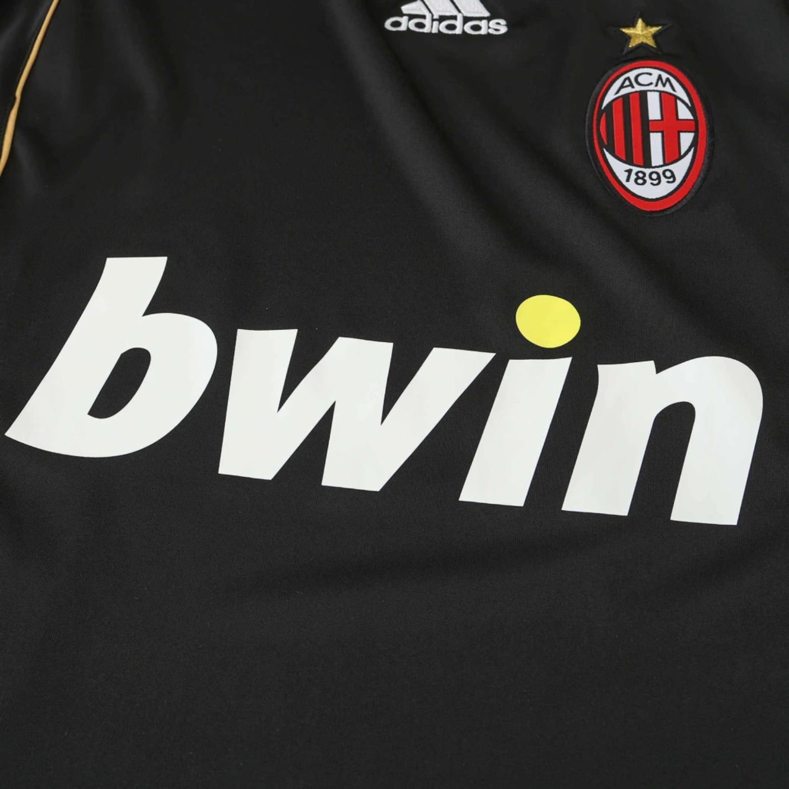 AC Milan Troisième 06/07 - Vue rapprochée