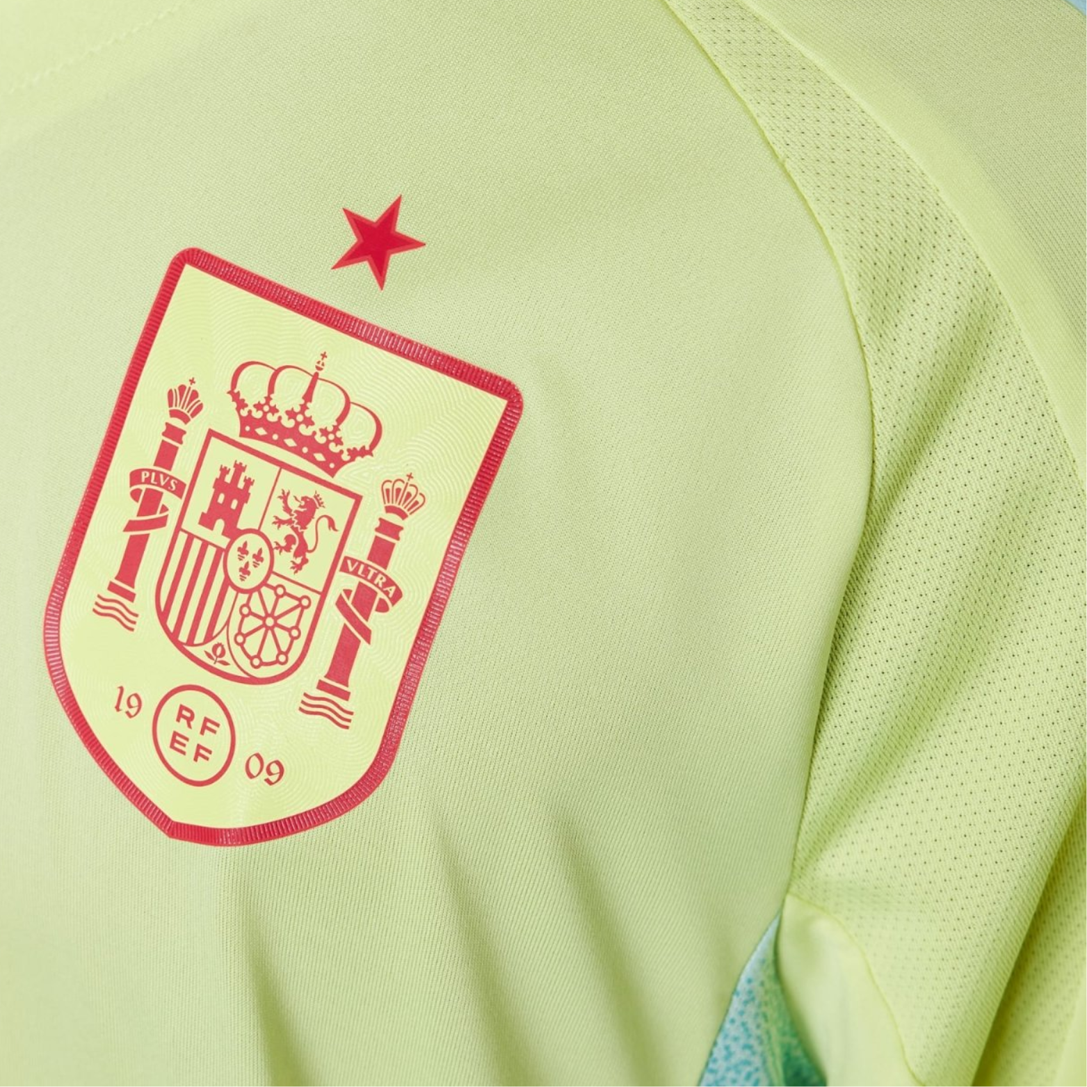 Espagne Extérieur 24/25 - Détail