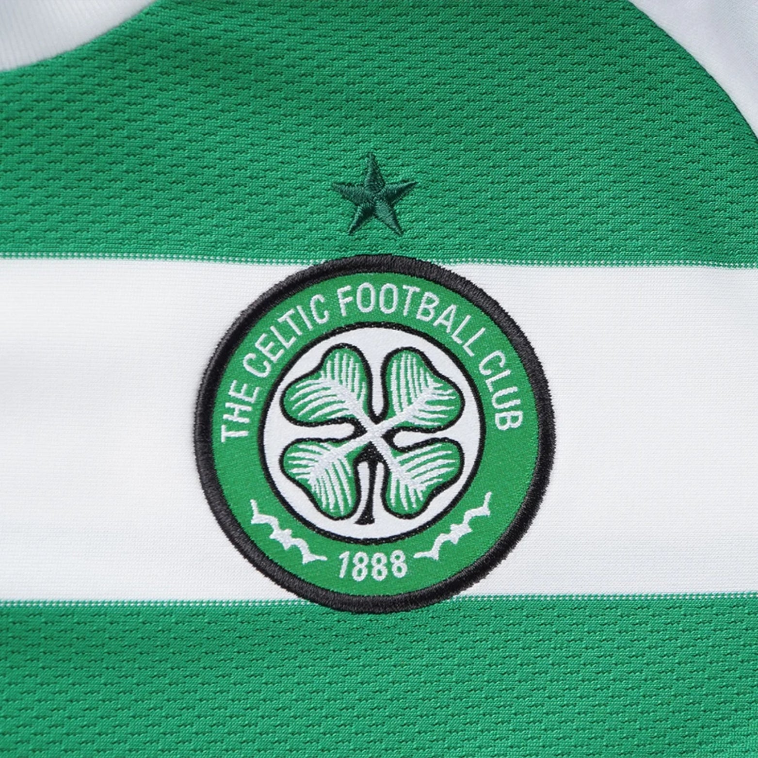 Celtic Domicile 24/25 - Vue latérale