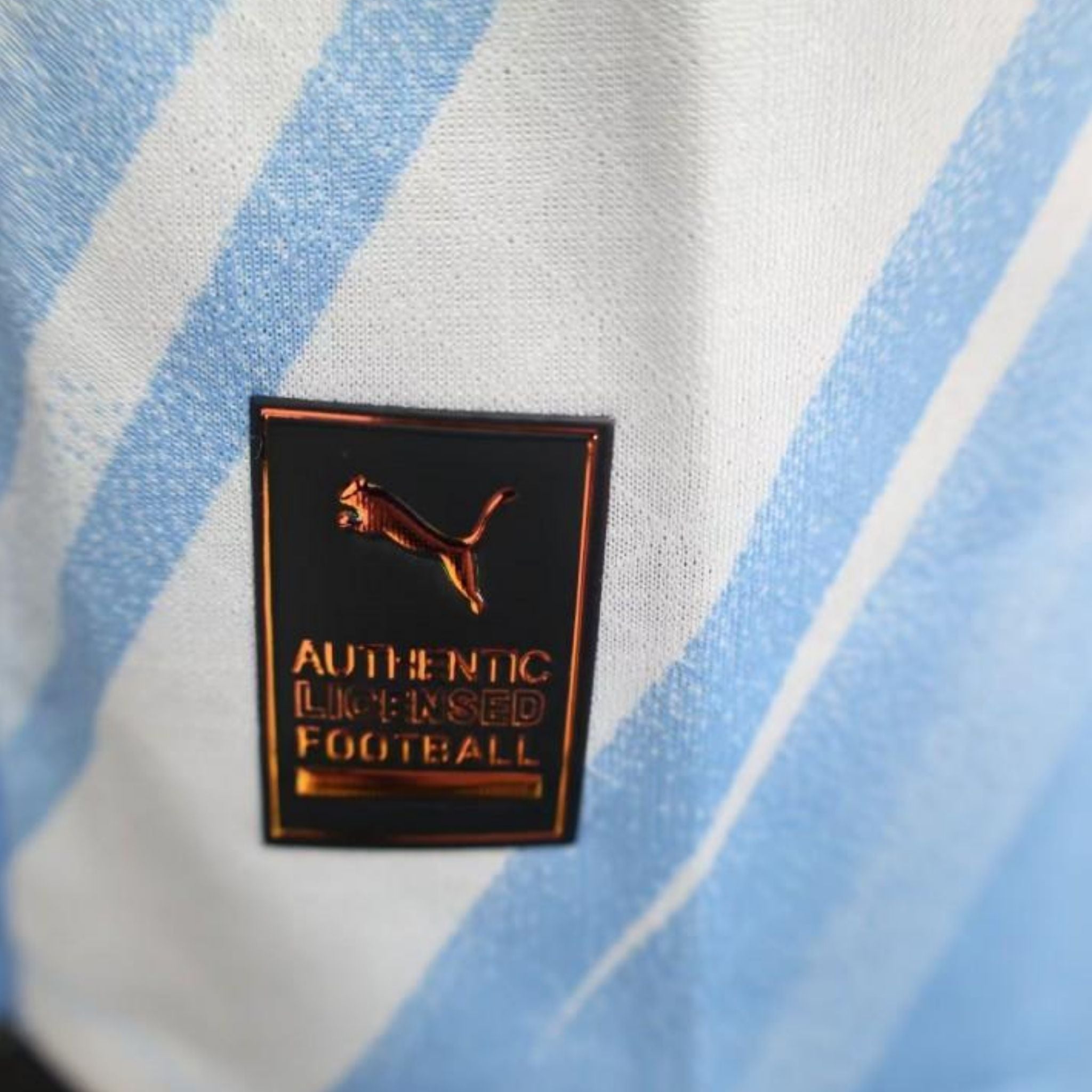 Manchester City Domicile 25/26 - Manches Longues - Vue rapprochée