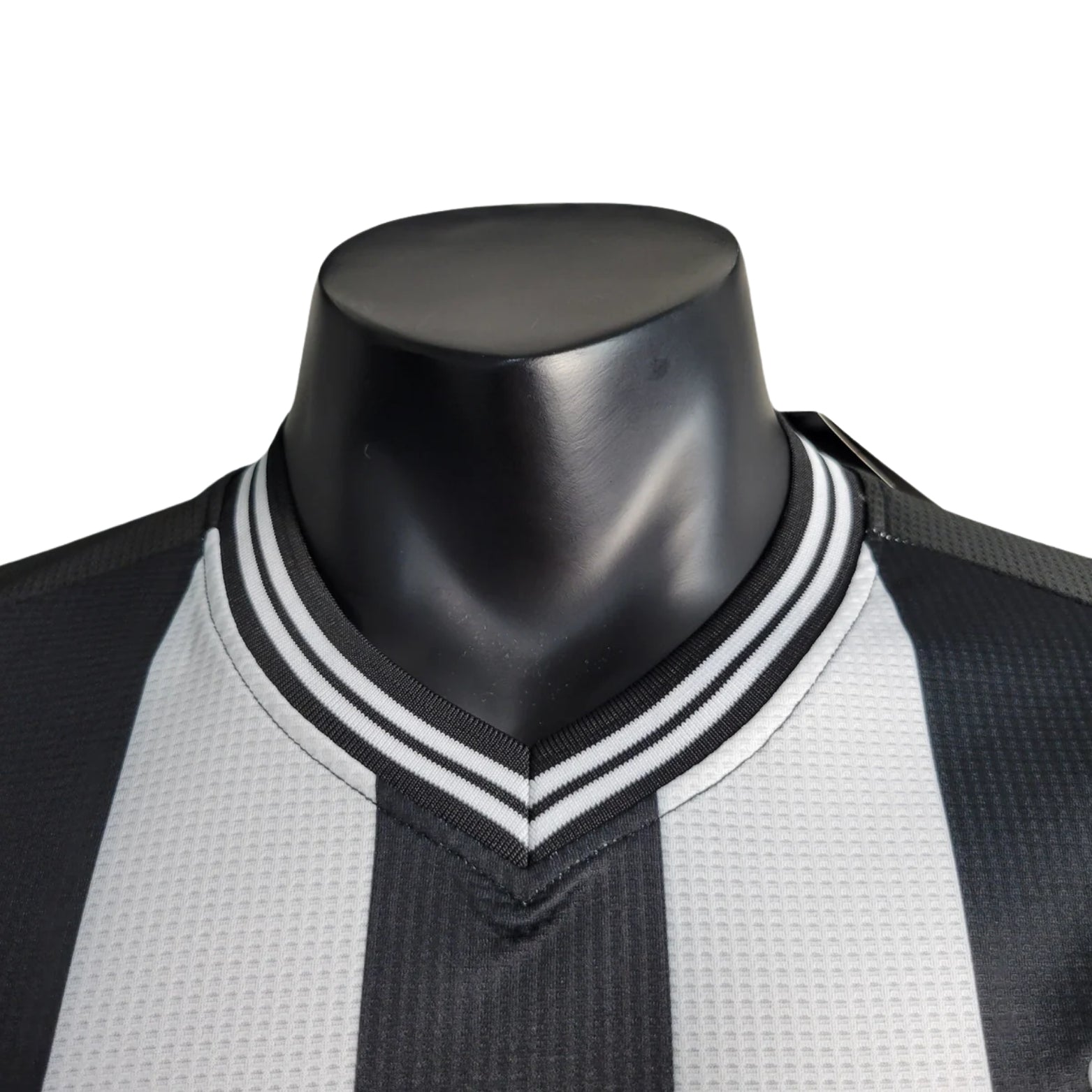 Newcastle United Domicile 23/24 - Packaging