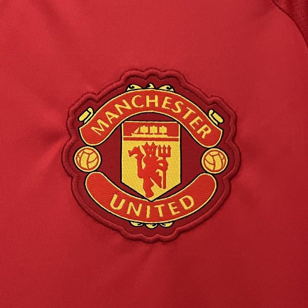 Manchester United Domicile 24/25 - Détail
