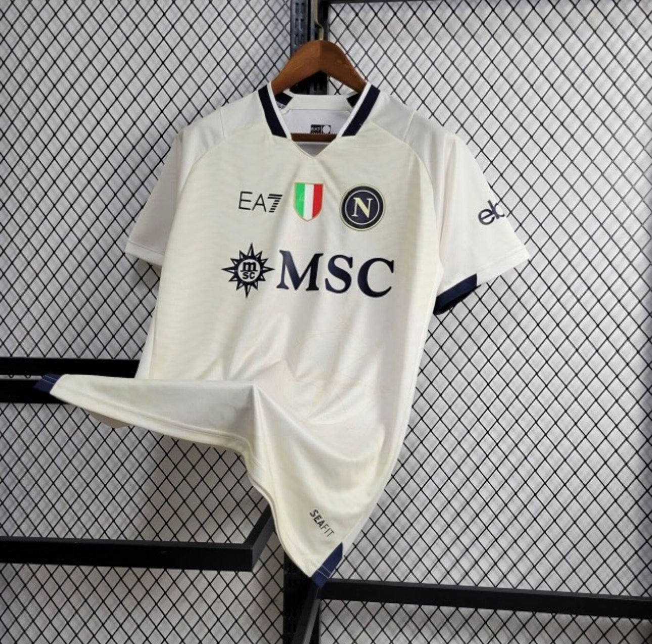 Naples Édition Spéciale 24/25 - Détail