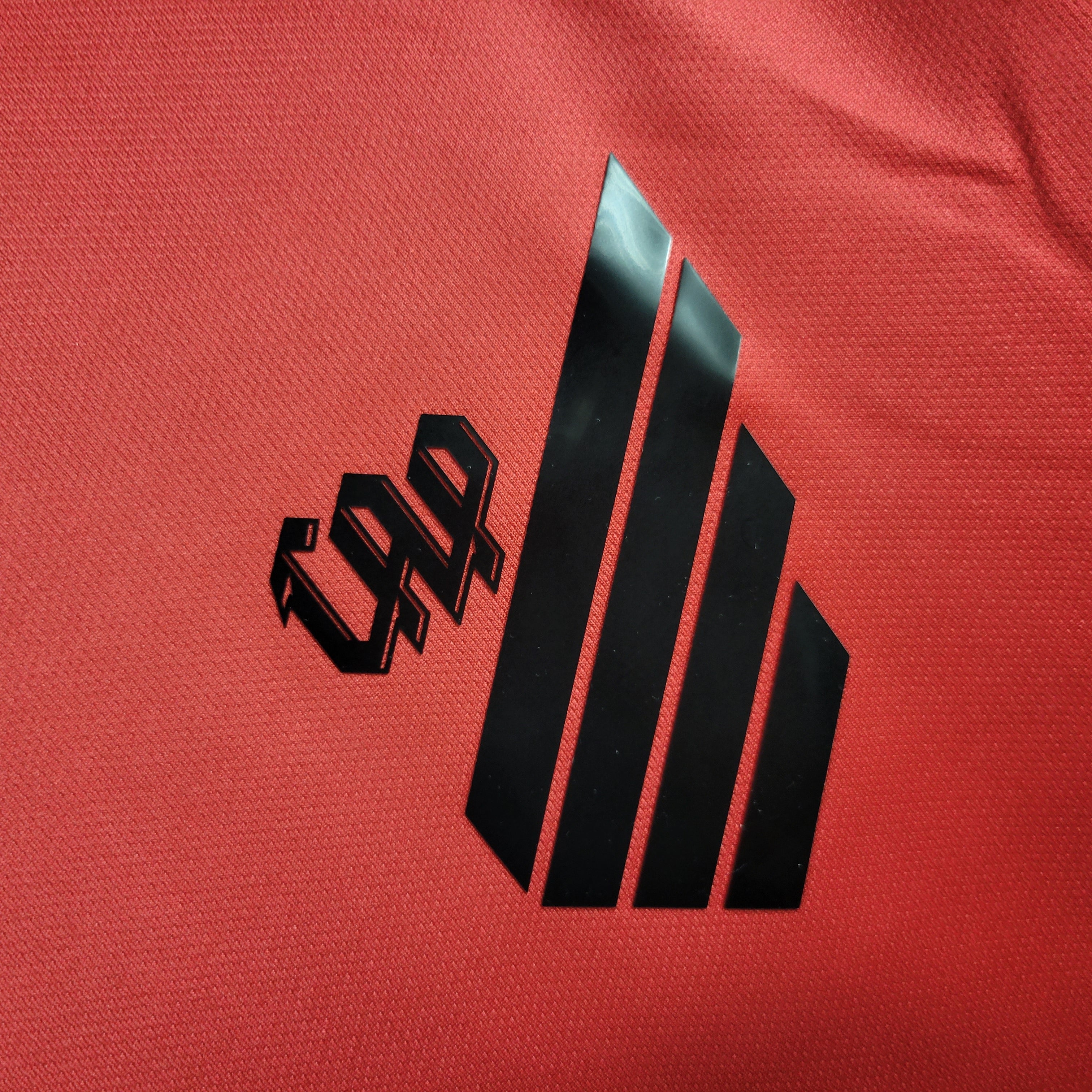 Athletico Paranaense Domicile 23/24 - Manches Longues - Vue rapprochée