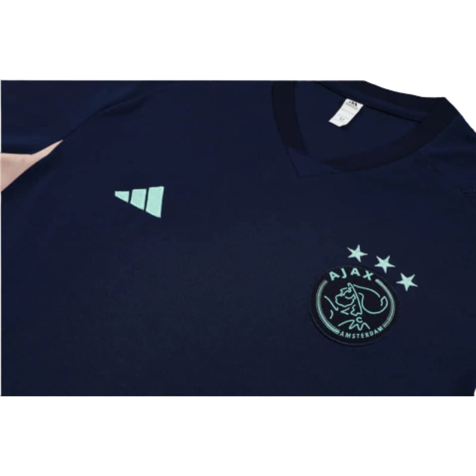 Ajax 24/25 - Équipement de Entraînement - Détail