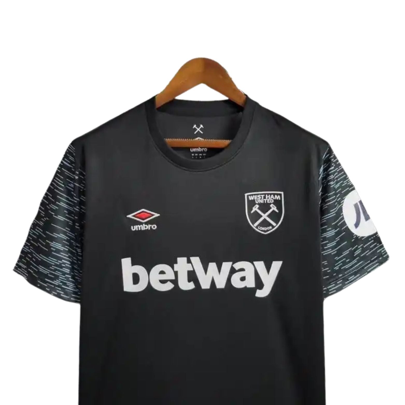 West Ham United Extérieur 24/25 - Vue rapprochée