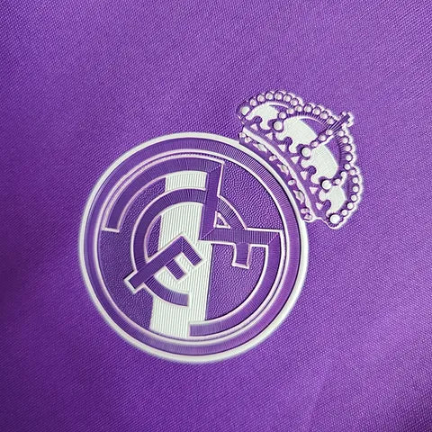 Real Madrid Extérieur 16/17 - Détail