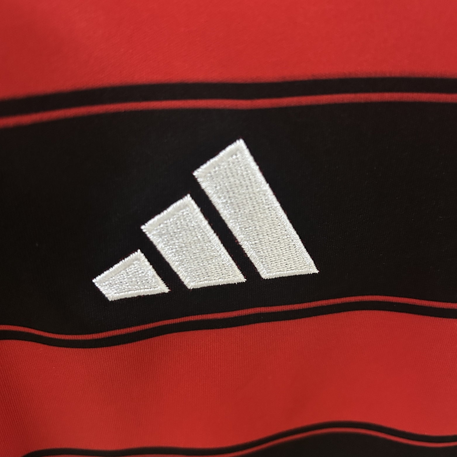 Flamengo Domicile 25/26 - Vue rapprochée