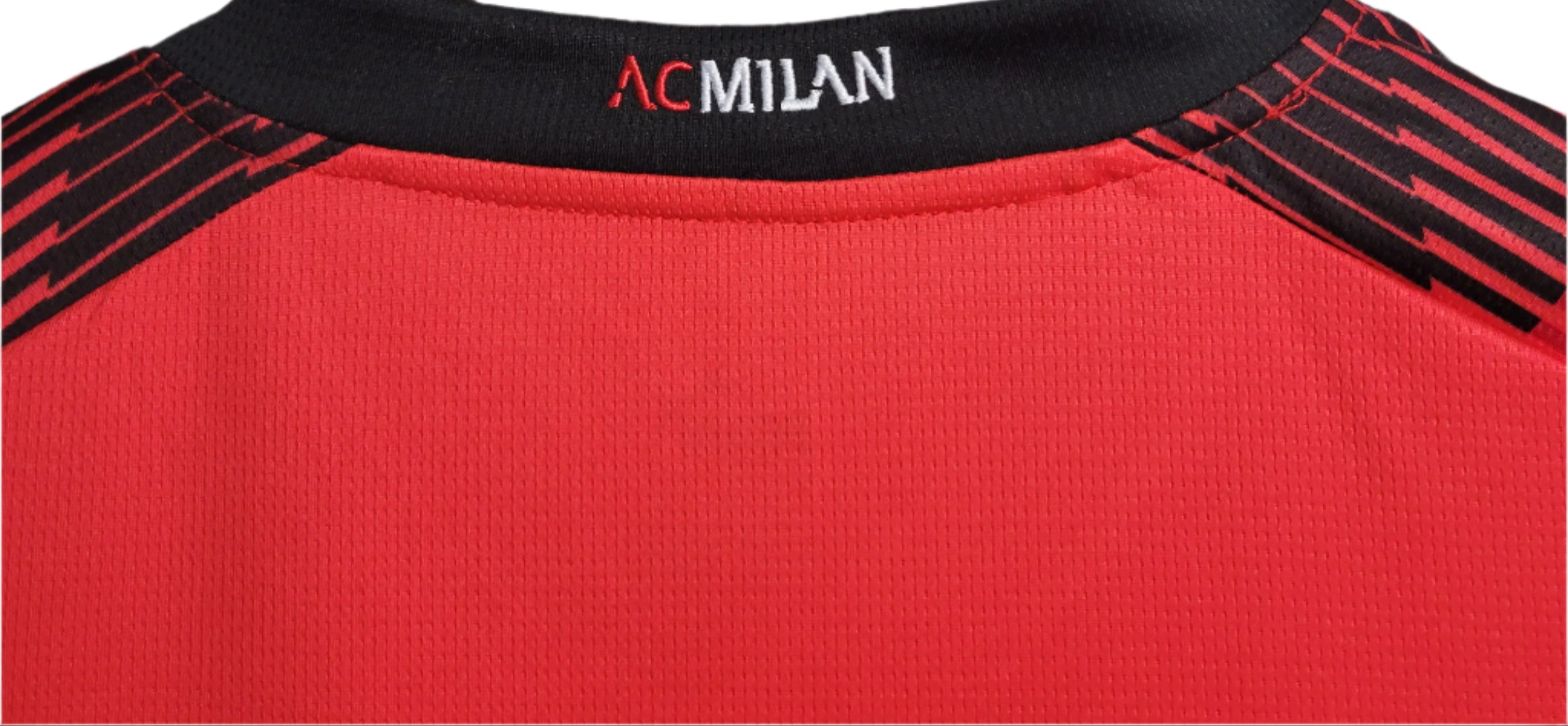 AC Milan Domicile 23/24 - Vue rapprochée