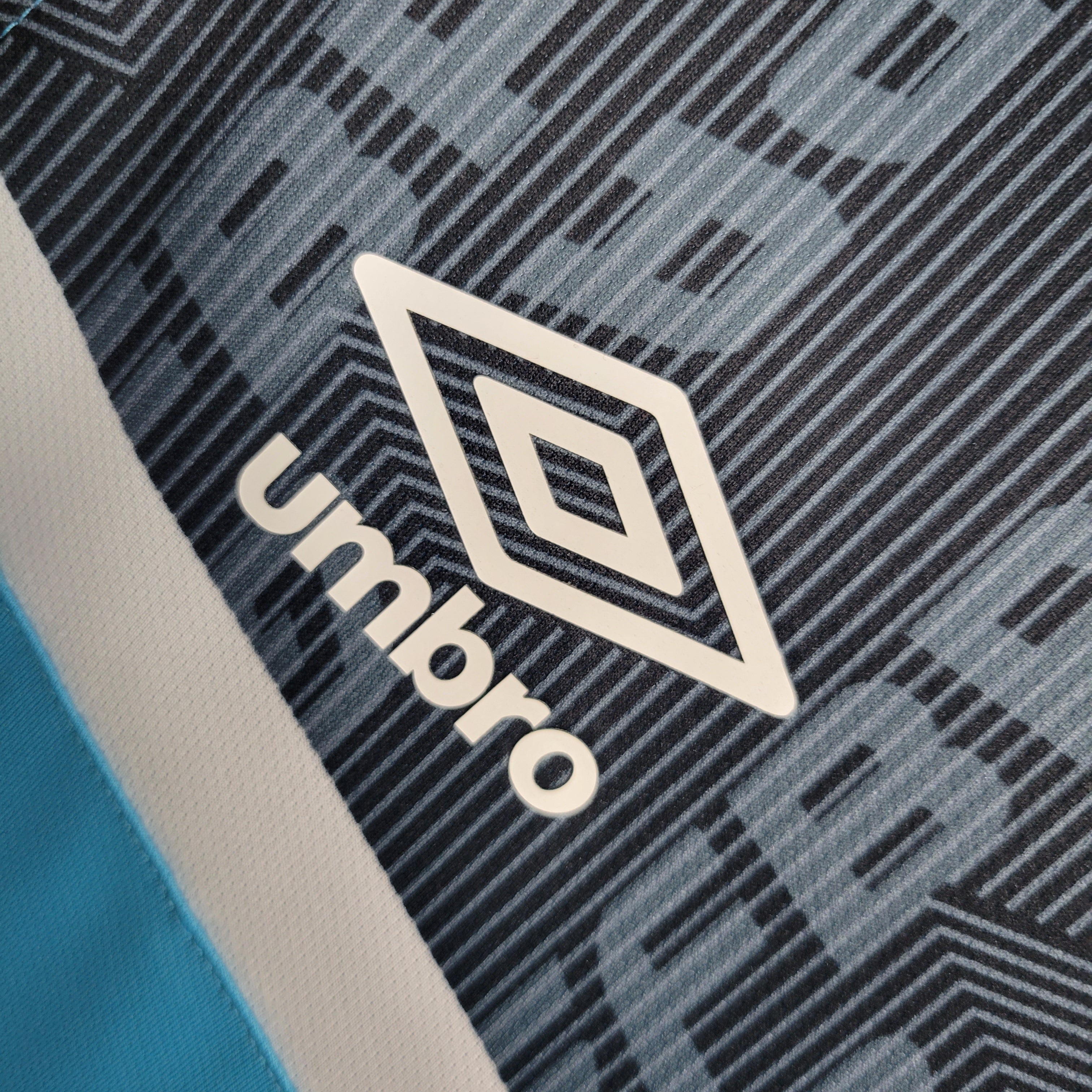 Grêmio Entraînement 23/24 - Manches Cava - Vue rapprochée