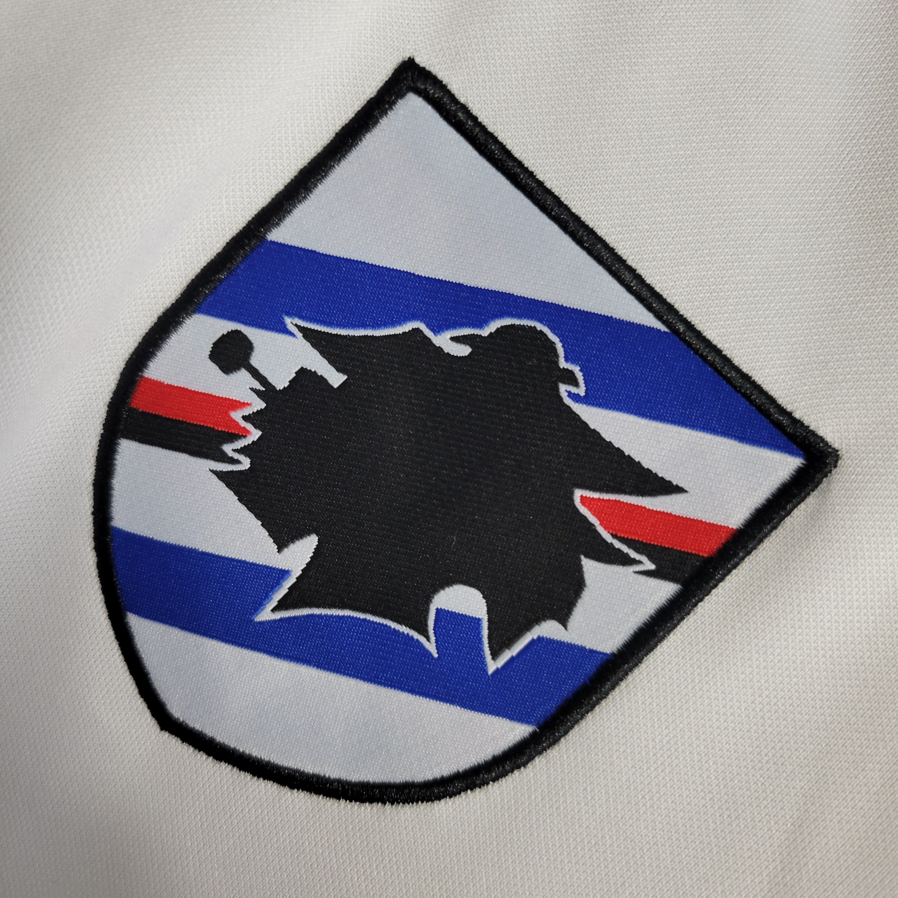 Sampdoria Extérieur 23/24 - Vue rapprochée
