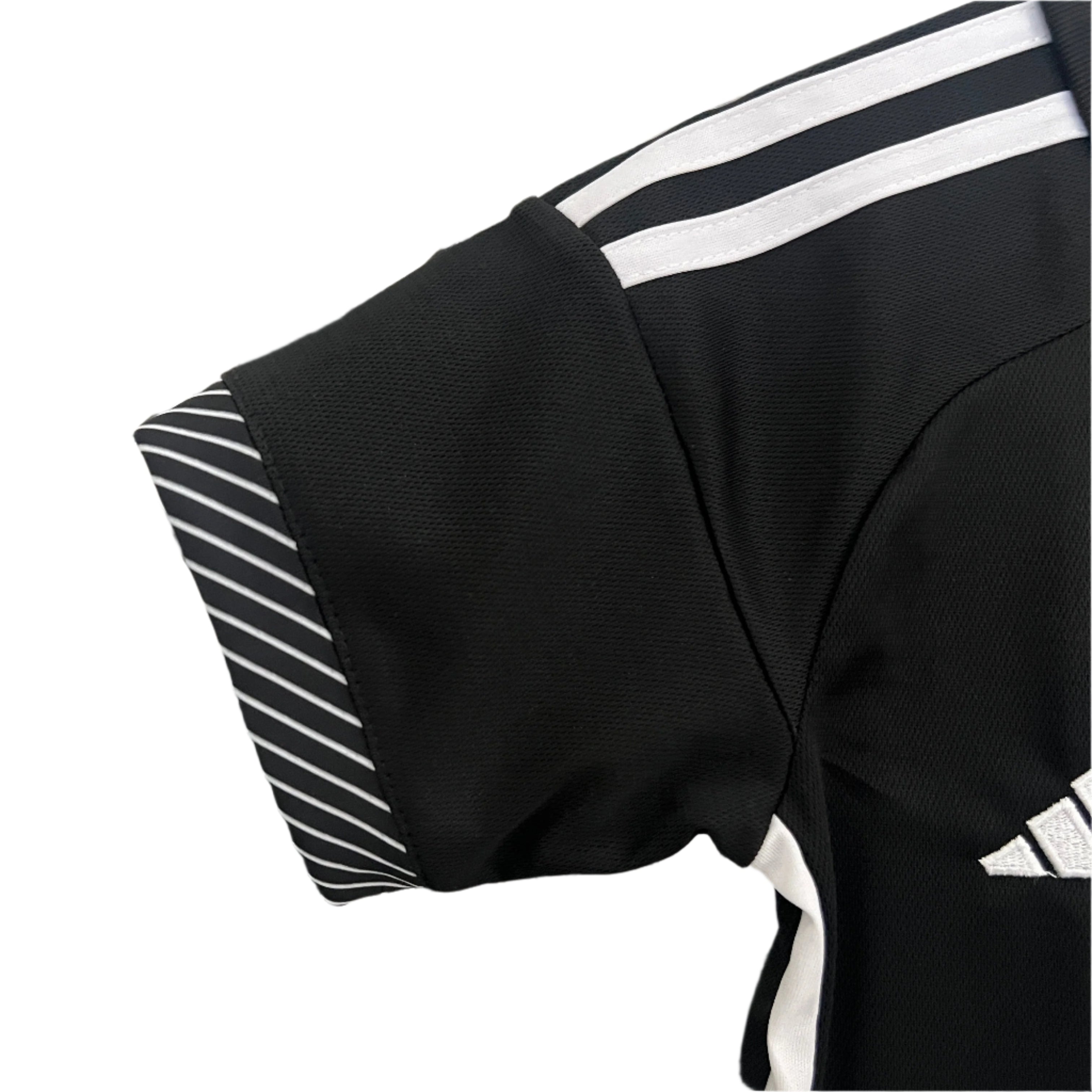 Kit - Colo-Colo Extérieur 24/25 - Détail