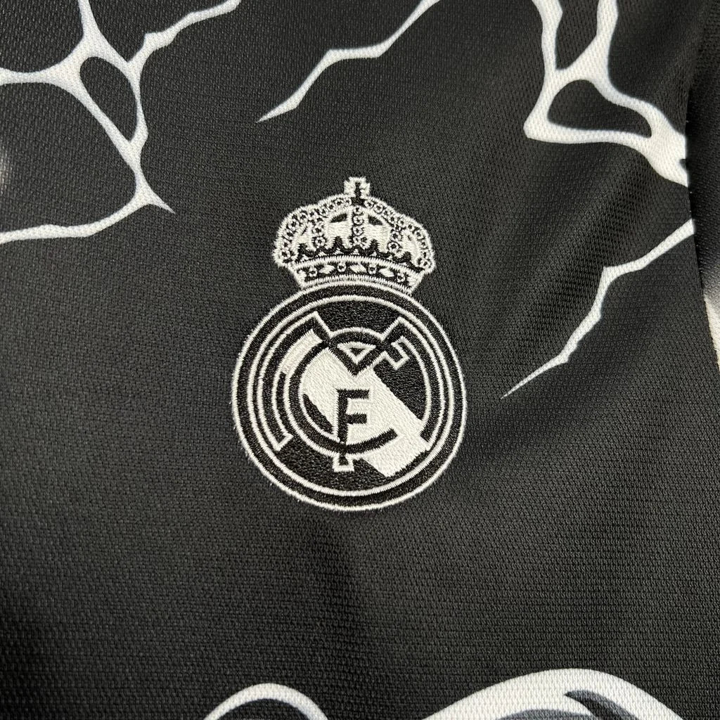 Real Madrid Édition Spéciale 24/25 - Porté