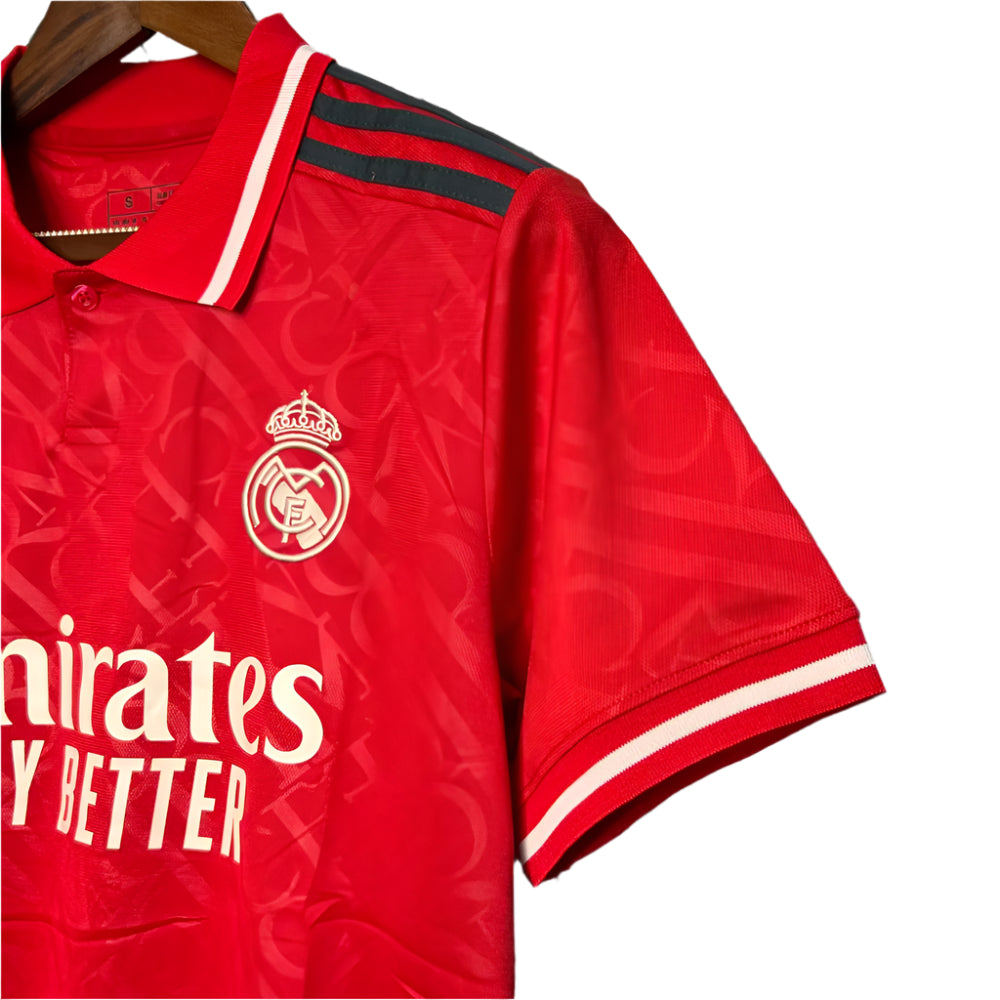 Real Madrid Édition Spéciale 24/25 - Vue latérale