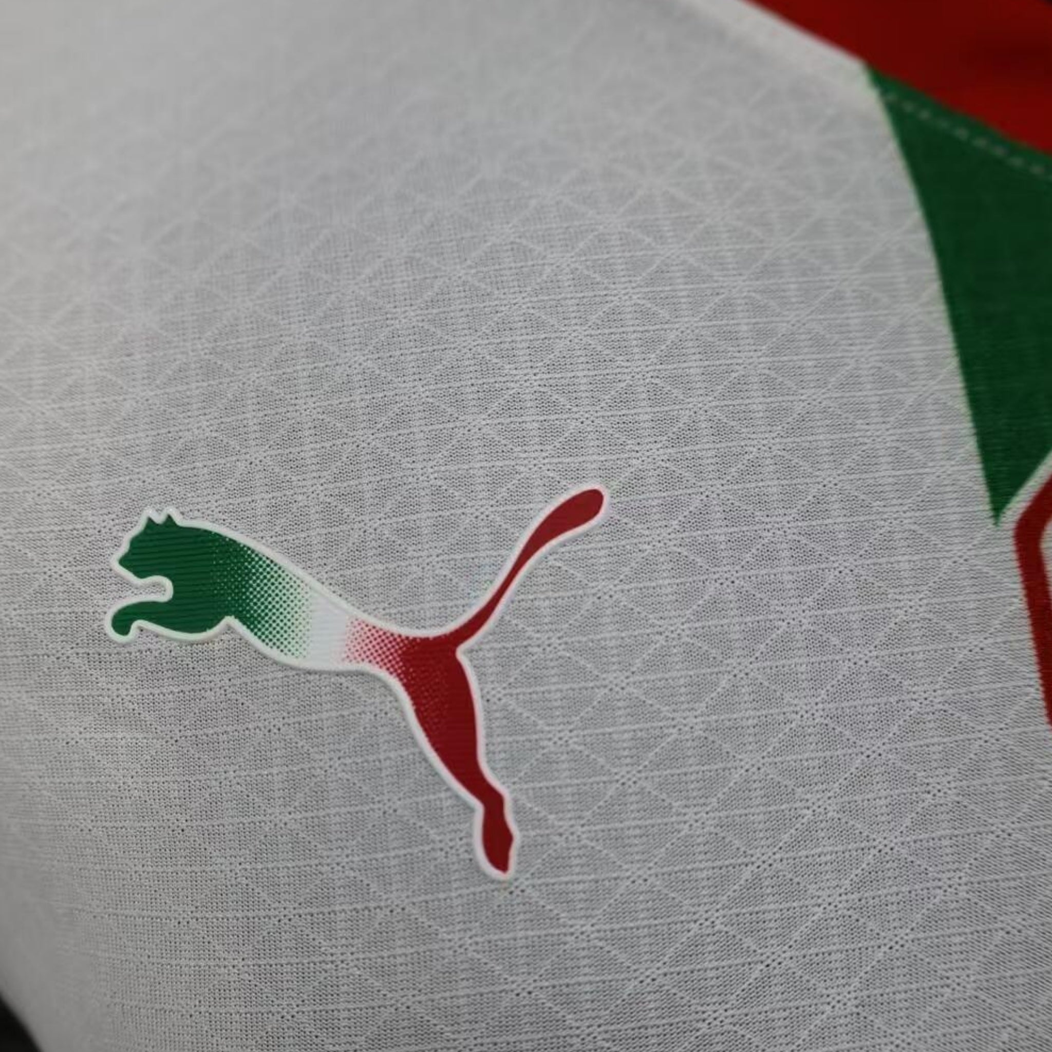 C.D. Guadalajara Chivas Extérieur 25/26 - Packaging