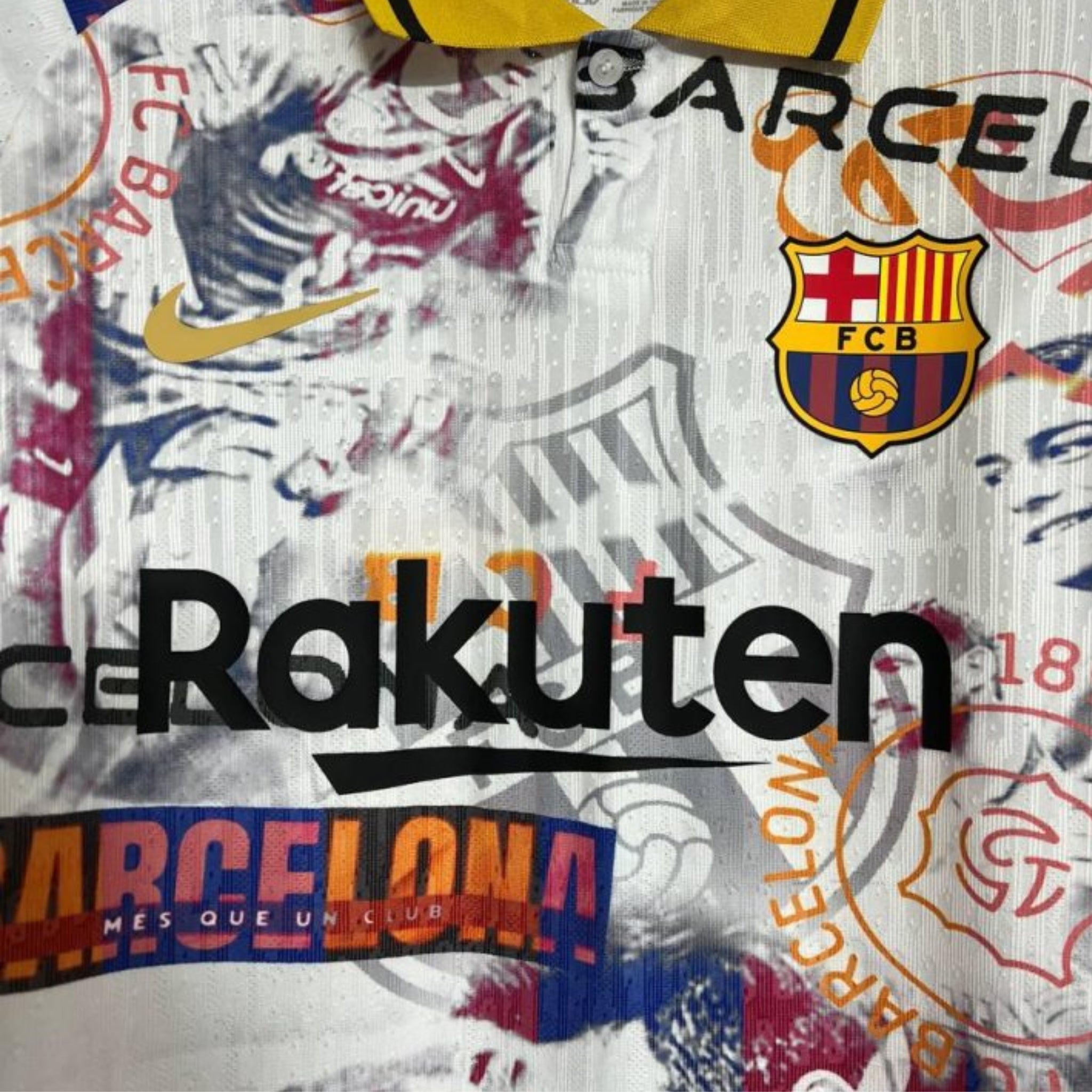 Barcelone Édition Spéciale 25/26 - Version Joueur - Blanc et Multicolore