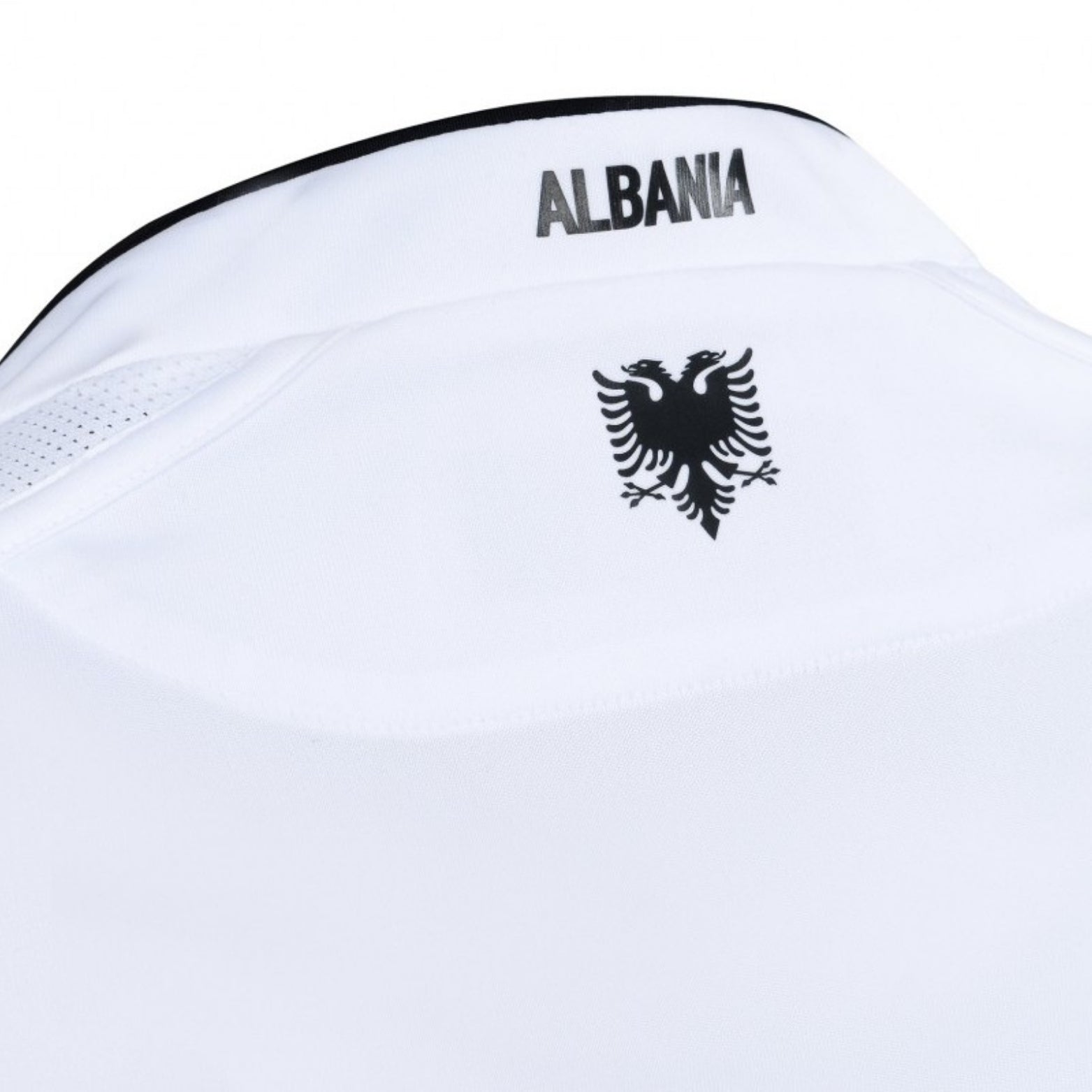 Albanie Extérieur 16/17 - Détail