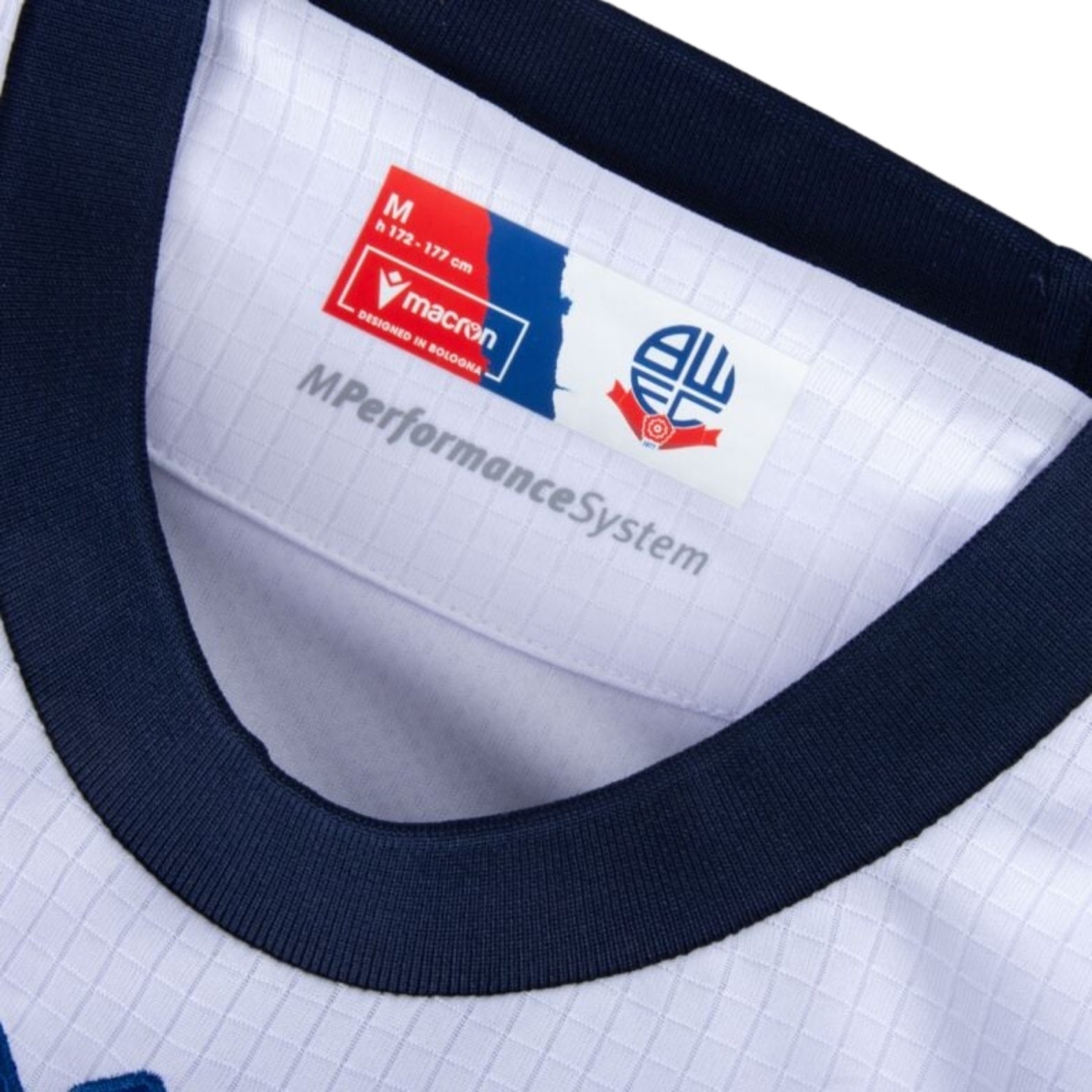 Bolton Wanderers Domicile 24/25 - Vue rapprochée