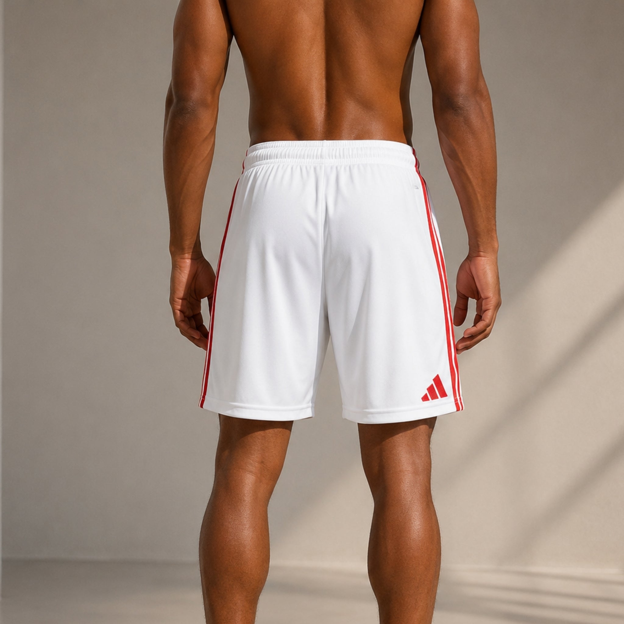 International Home Shorts 26/27