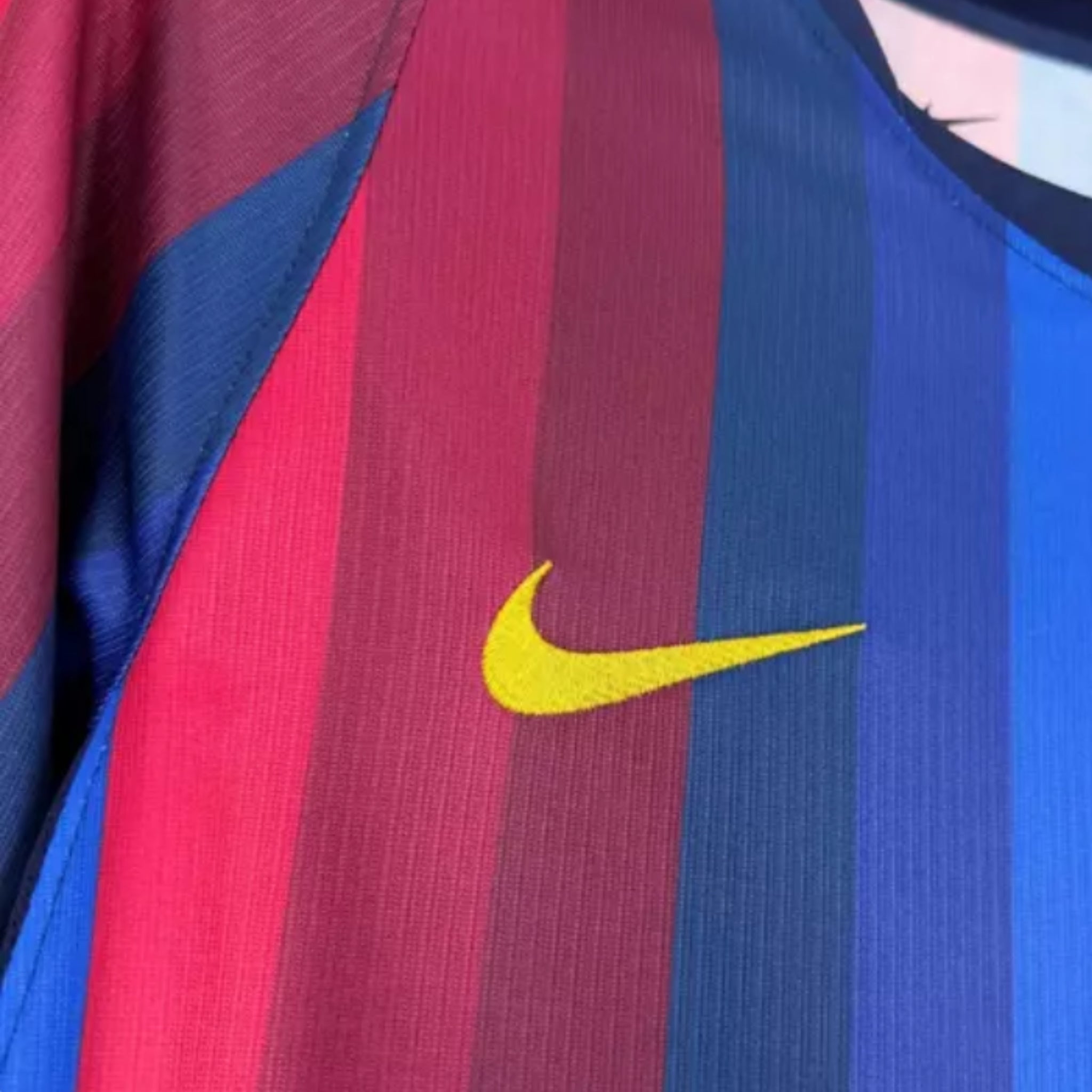 Maillot Barcelone Domicile 26/27 — détail 2