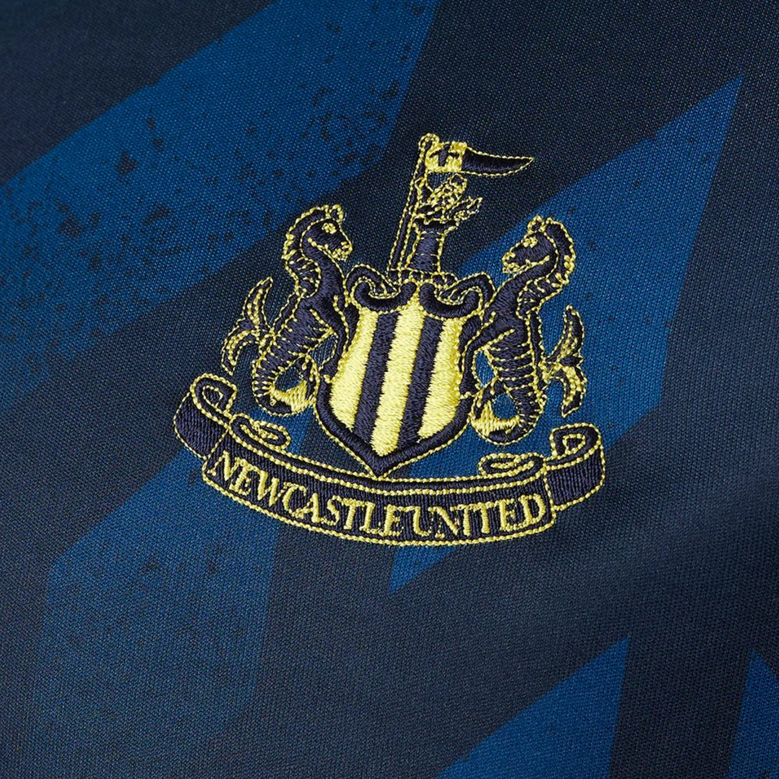 Newcastle United Troisième 23/24 - Vue rapprochée