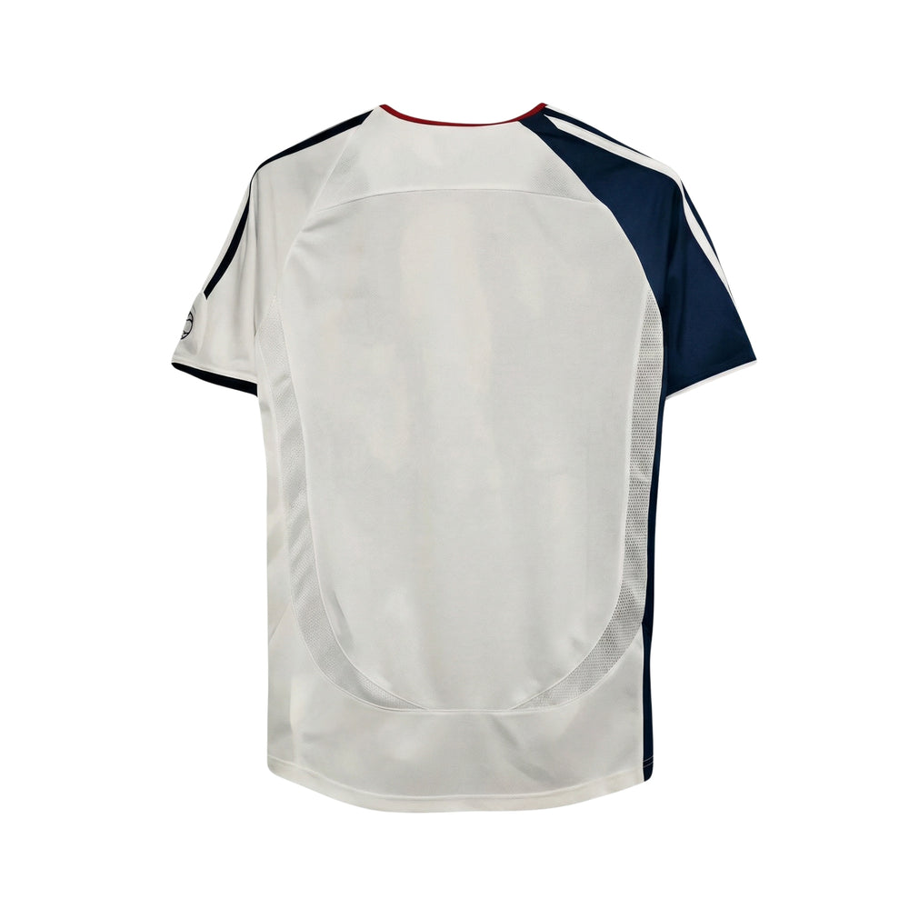 Liverpool Away 06/07