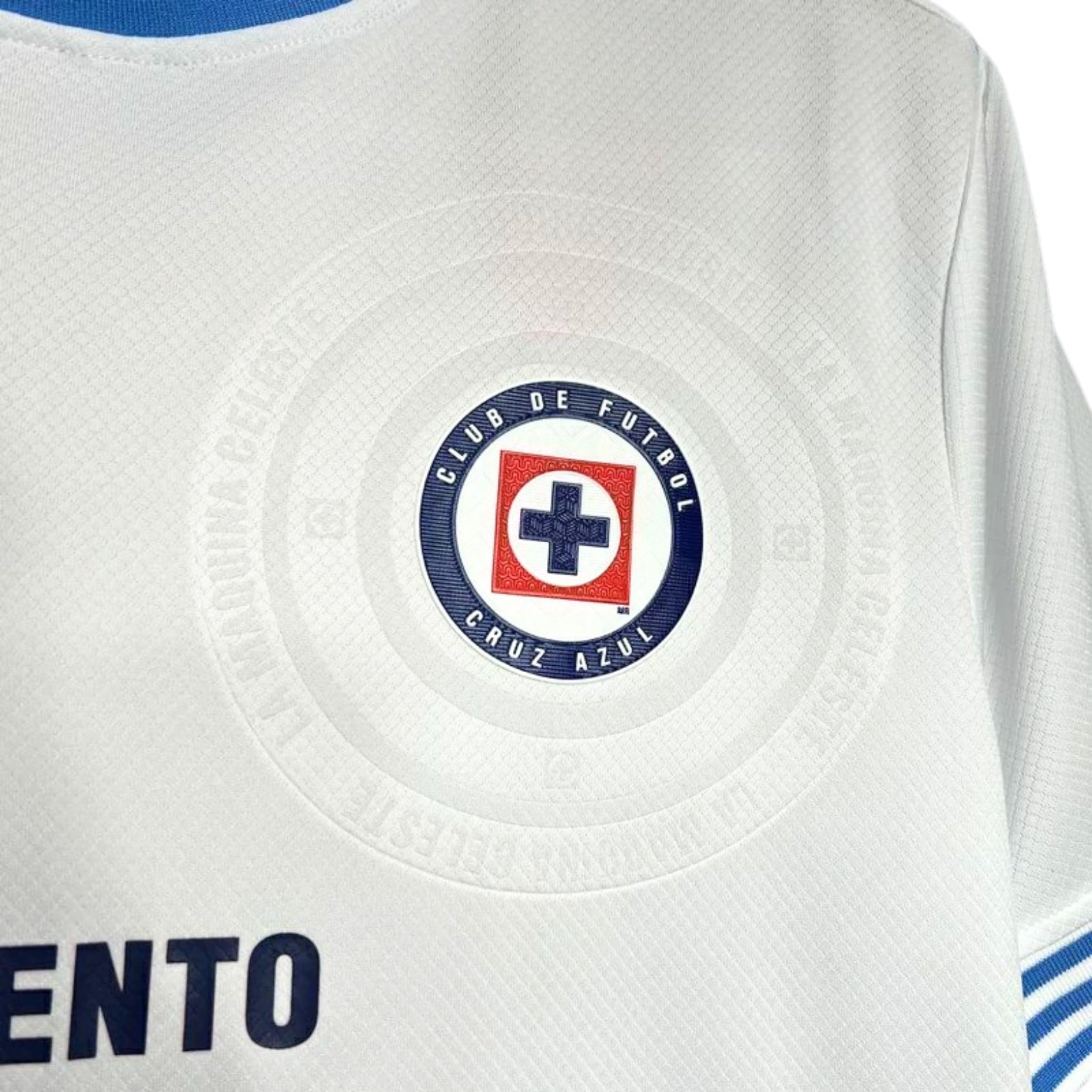 Cruz Azul Extérieur 24/25 - Détail