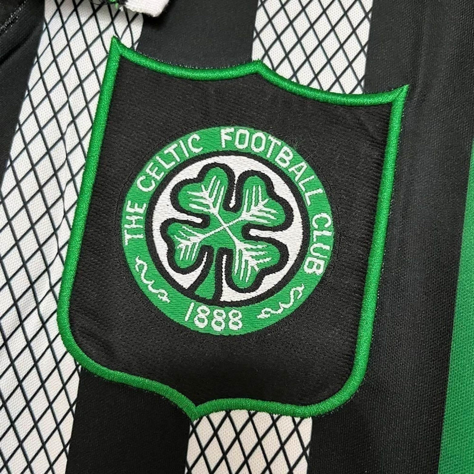 Celtic Extérieur 94/95 - Détail