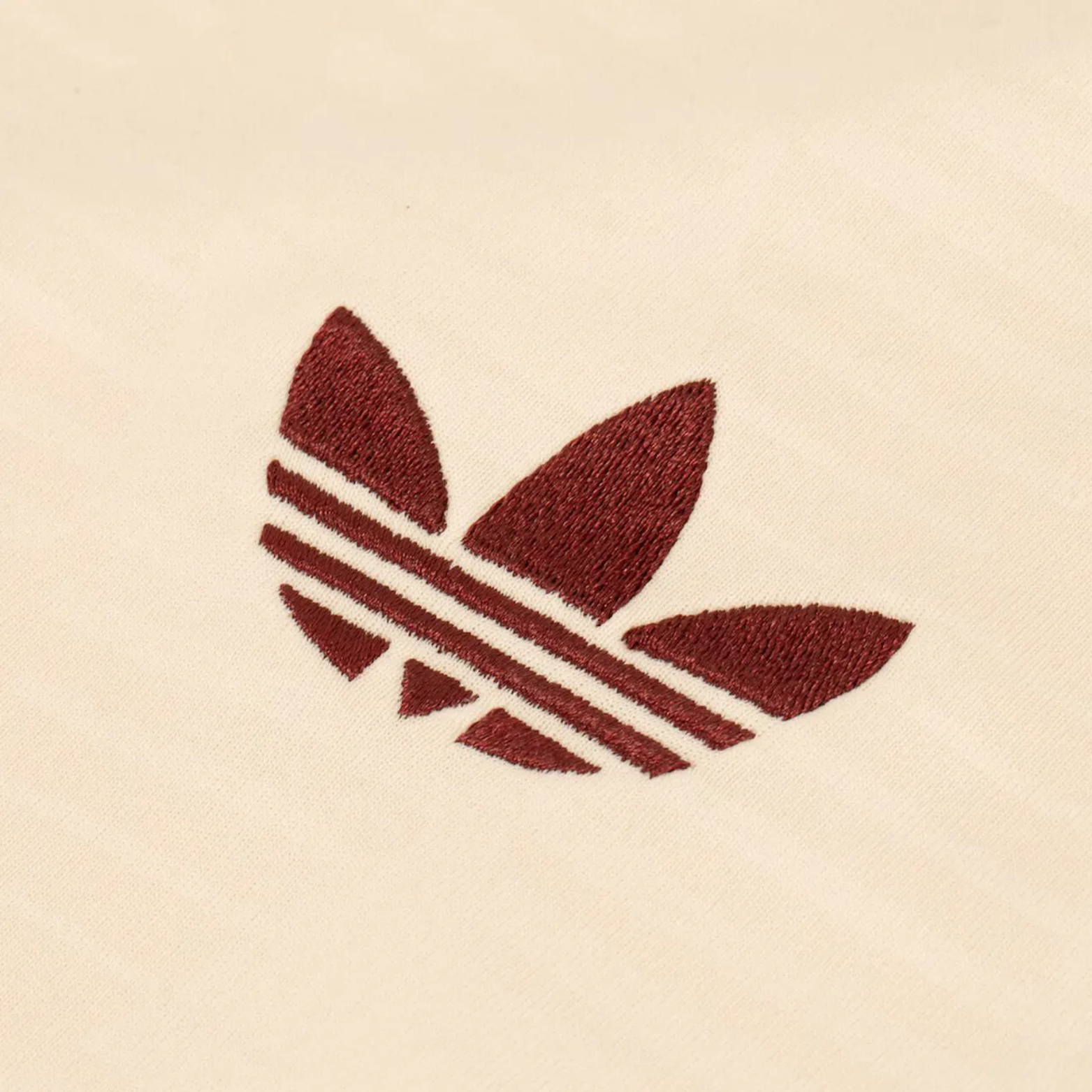 Bayern Munique Troisième 24/25 - Packaging
