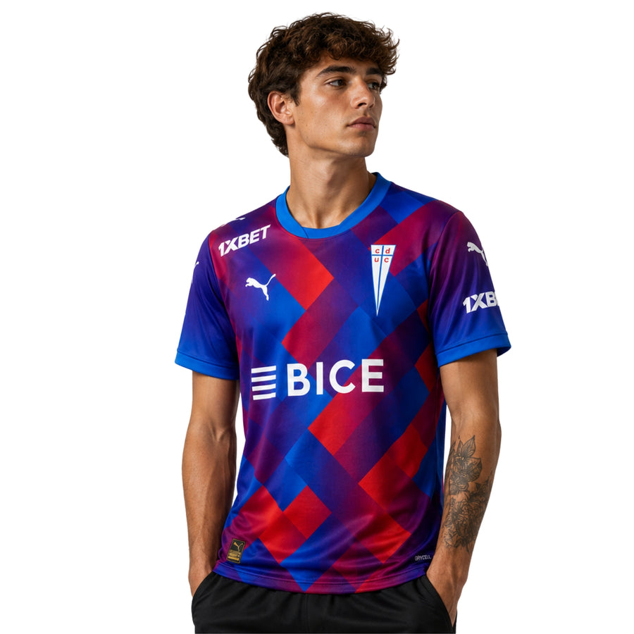 Universidad Católica Third 25/26