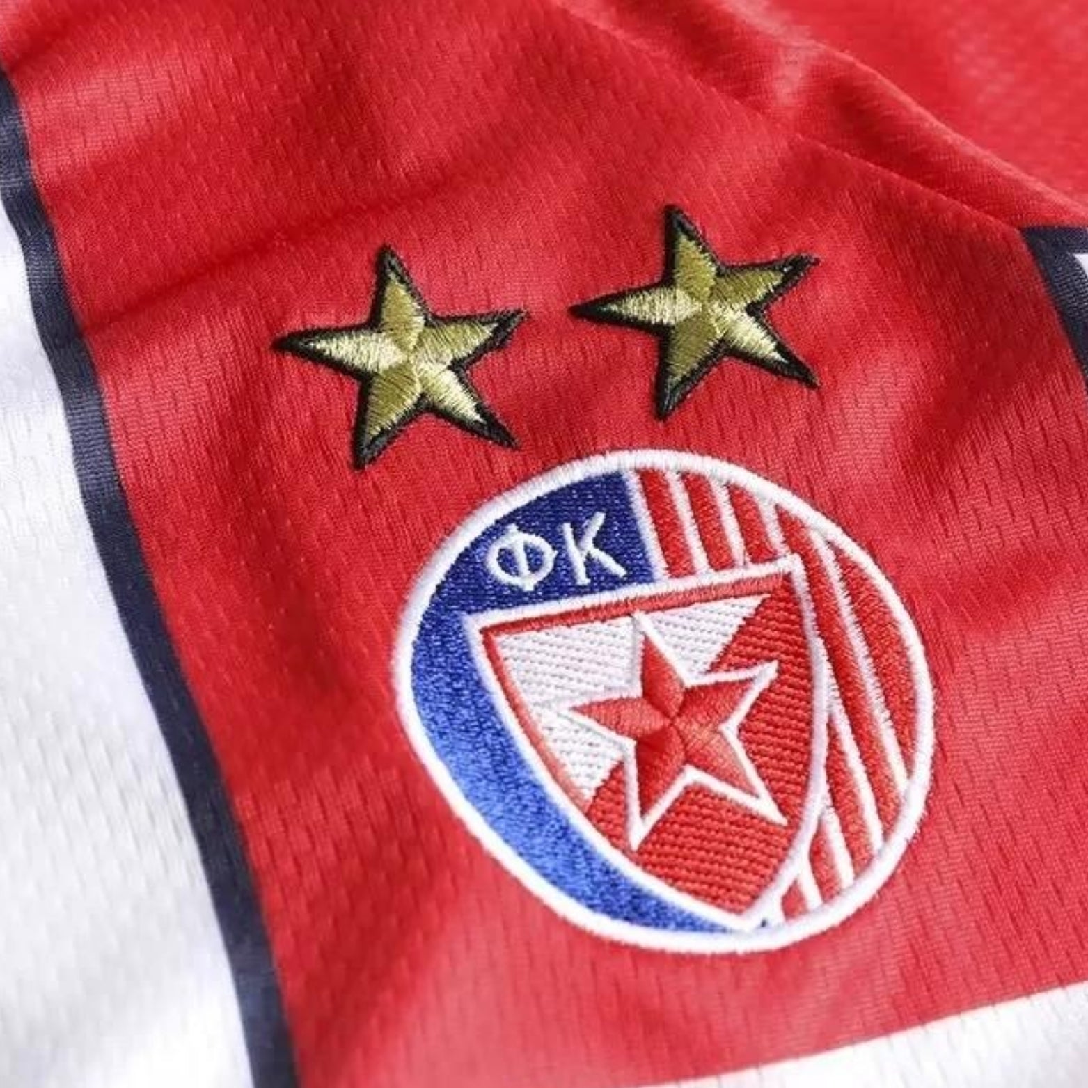 Red Star Belgrade Domicile 95/96 - Vue rapprochée