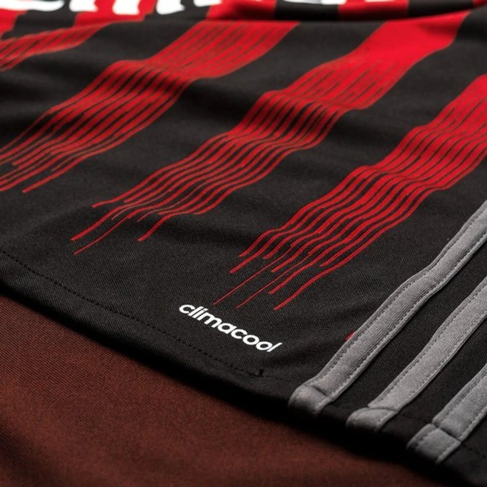 AC Milan Domicile 16/17 - Porté