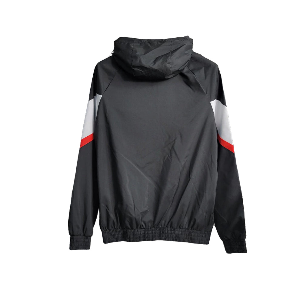 Windbreaker - Barcelona