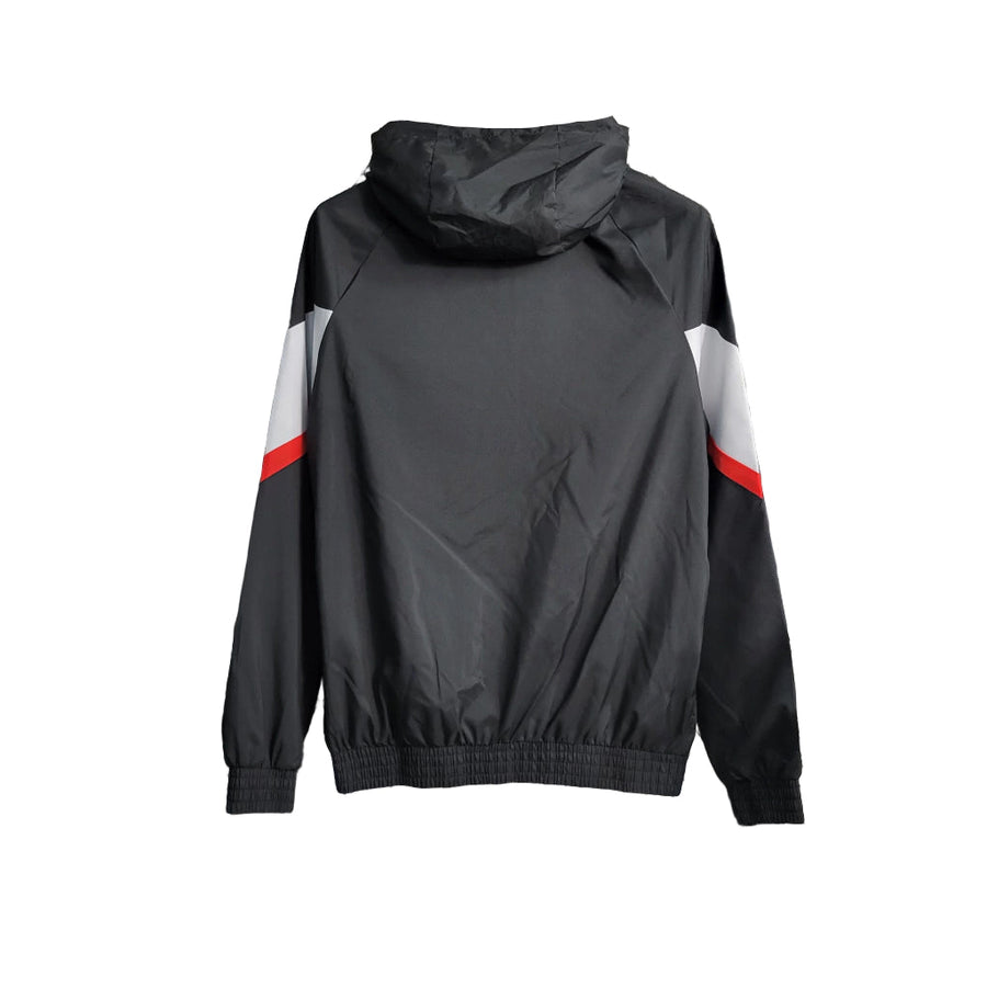 Windbreaker - Barcelona