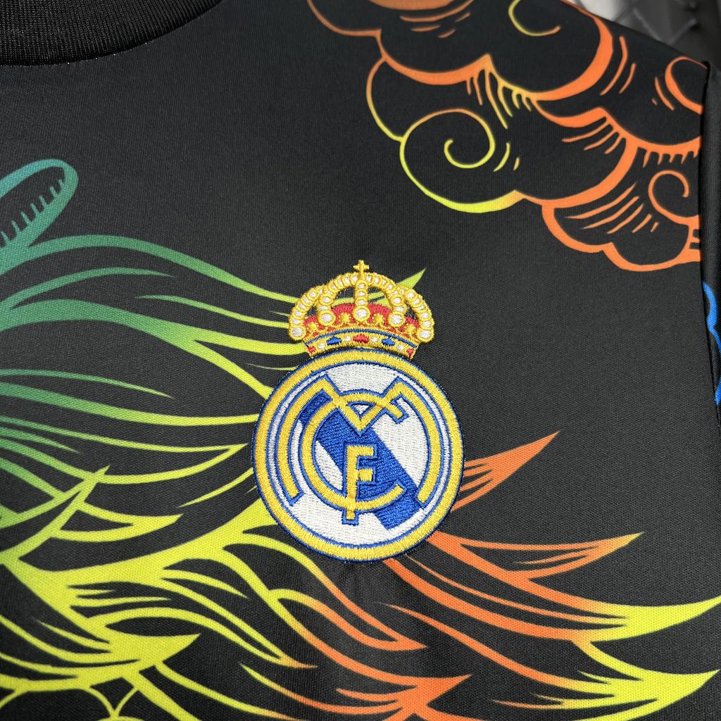 Real Madrid Édition Spéciale 24/25 - Vue rapprochée