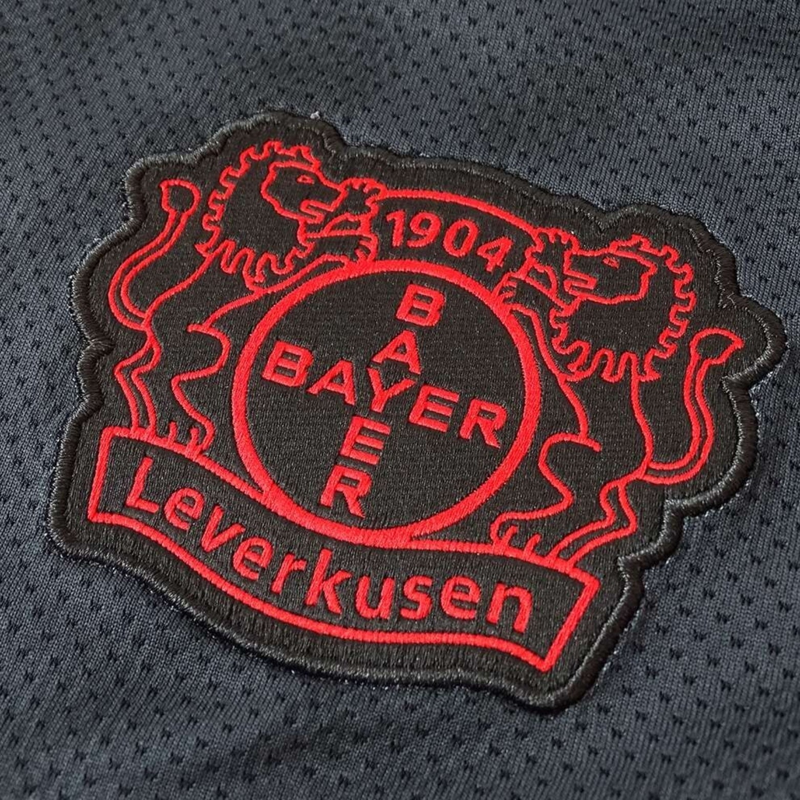 Bayer 04 Leverkusen Avant-Match 25/26 - Détail