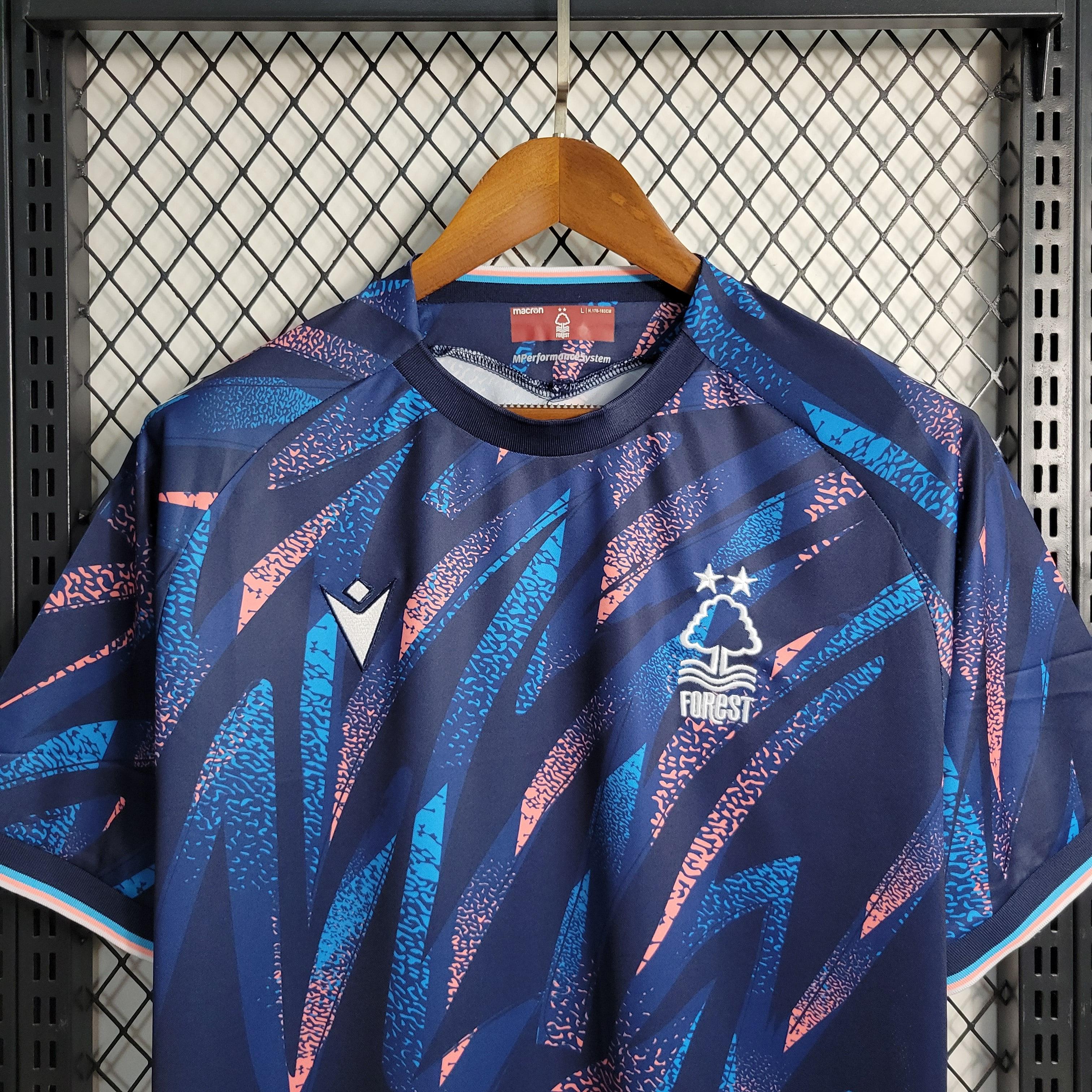 Nottingham Forest Extérieur 23/24 - Détail