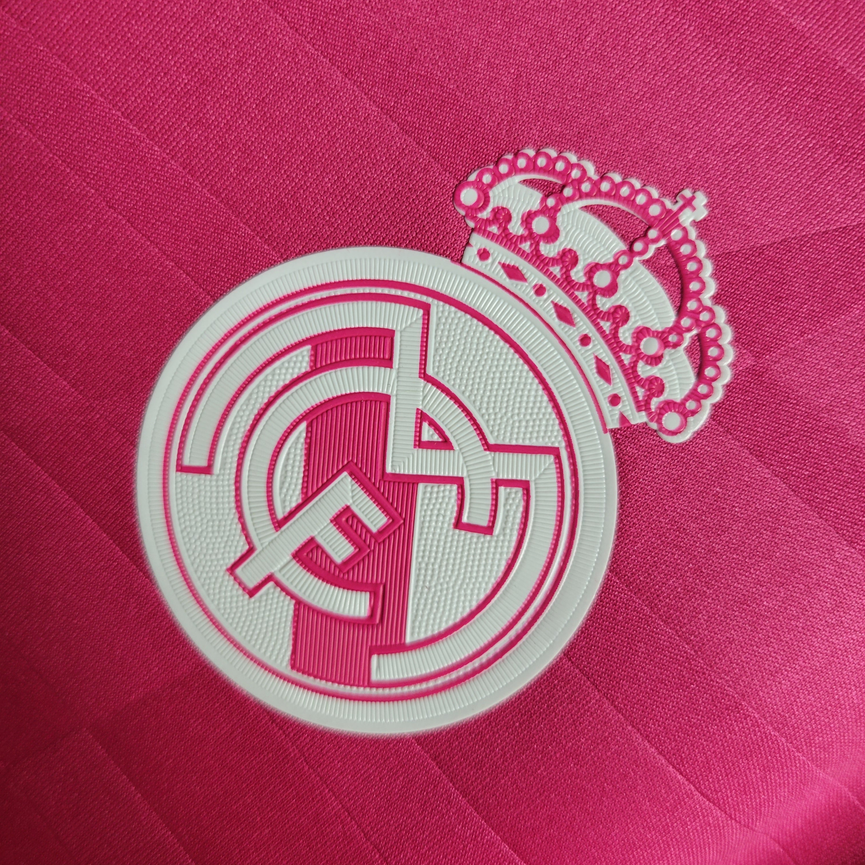 Real Madrid Extérieur 14/15 - Vue rapprochée